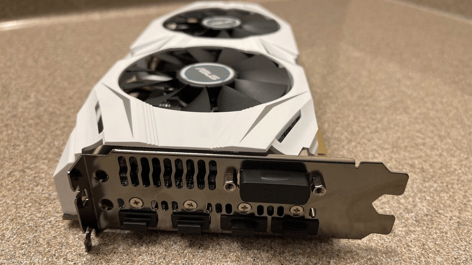 Asus GTX 1070 Dual 8G OC