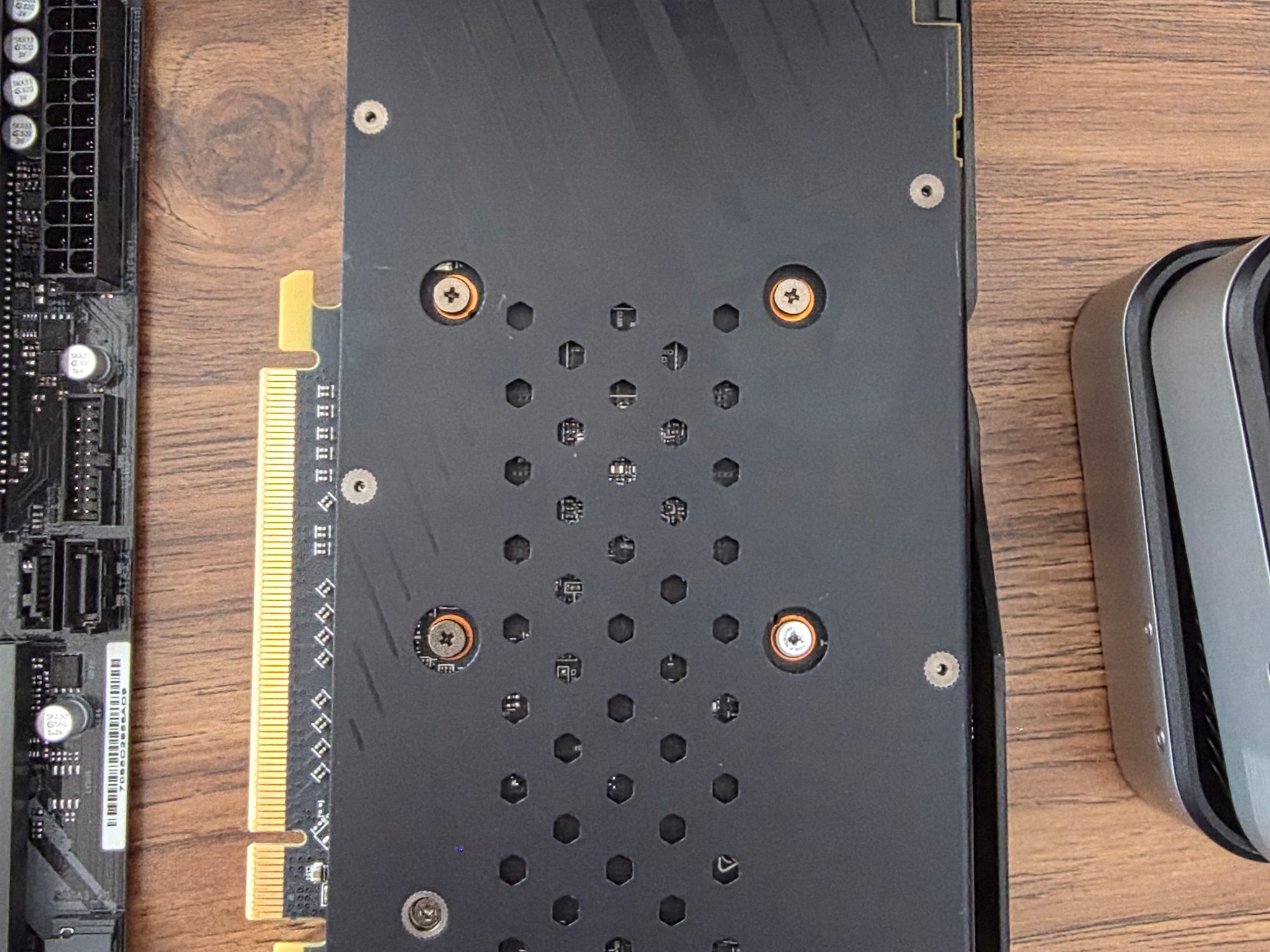 Ryzen 5 3600, B450 Pro 4, 16gb Trident Z 3400mhz, RX 570 4gb