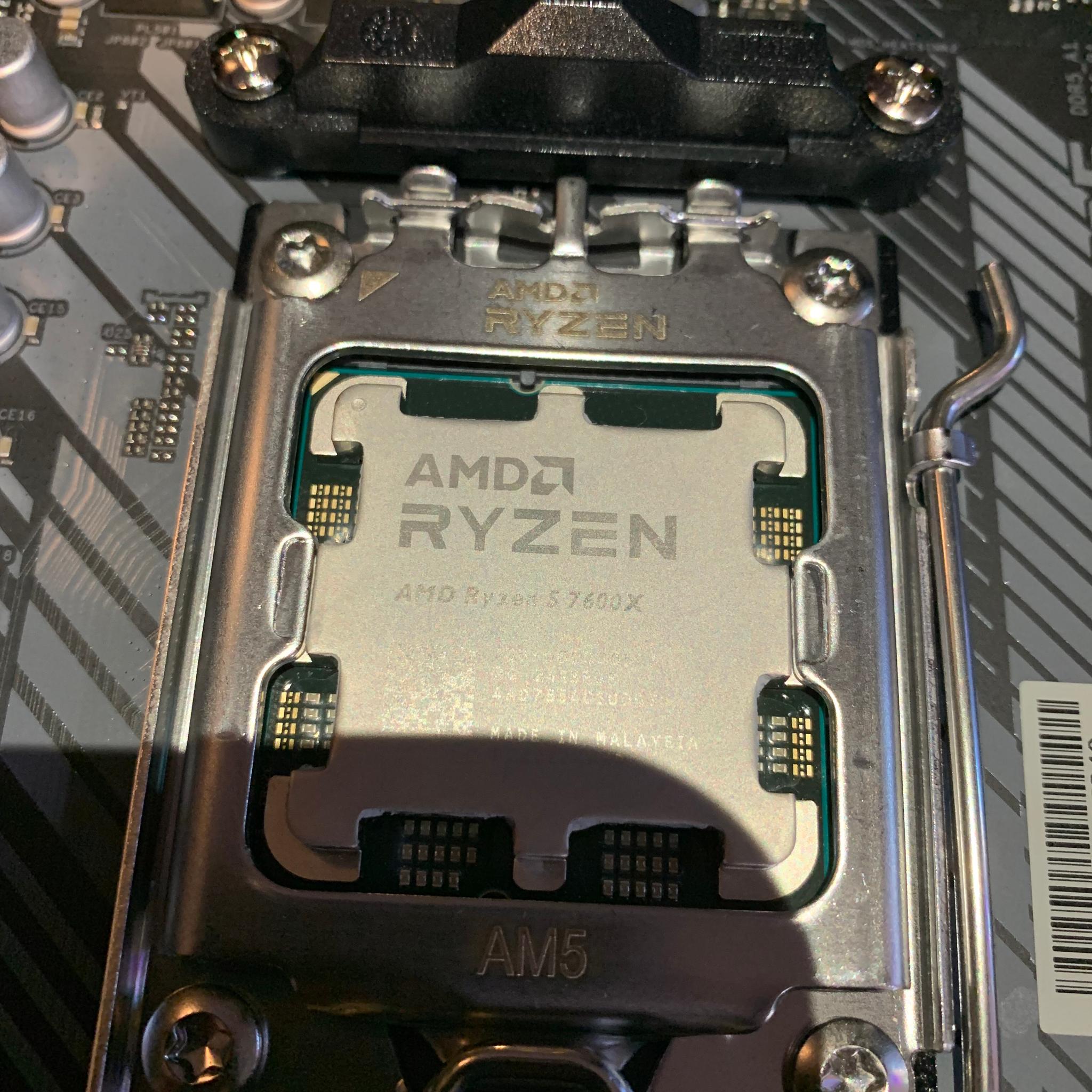 AMD Ryzen 5 7600X AM5 6-Core 12-thread CPU + ASRock B650MHDV/M.2 MicroATX Motherboard Combo