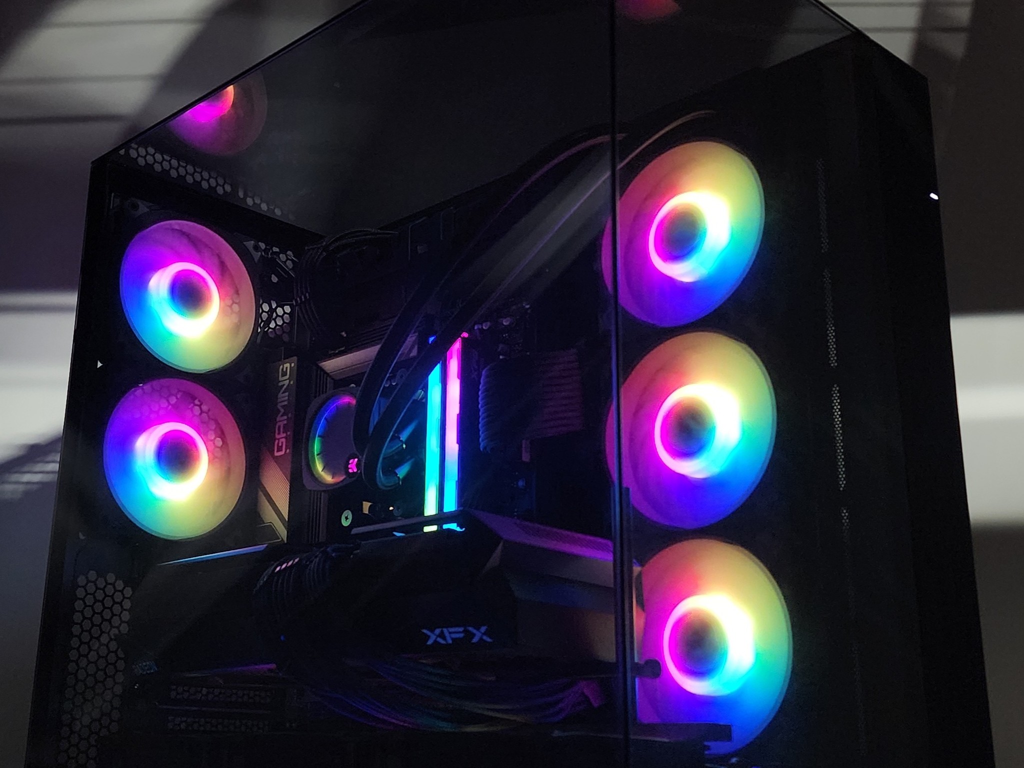 Gaming PC Ryzen 7 7800X3D 32GB RAM 2TB SSD RX 9070 XT 16GB Windows 11 Computer
