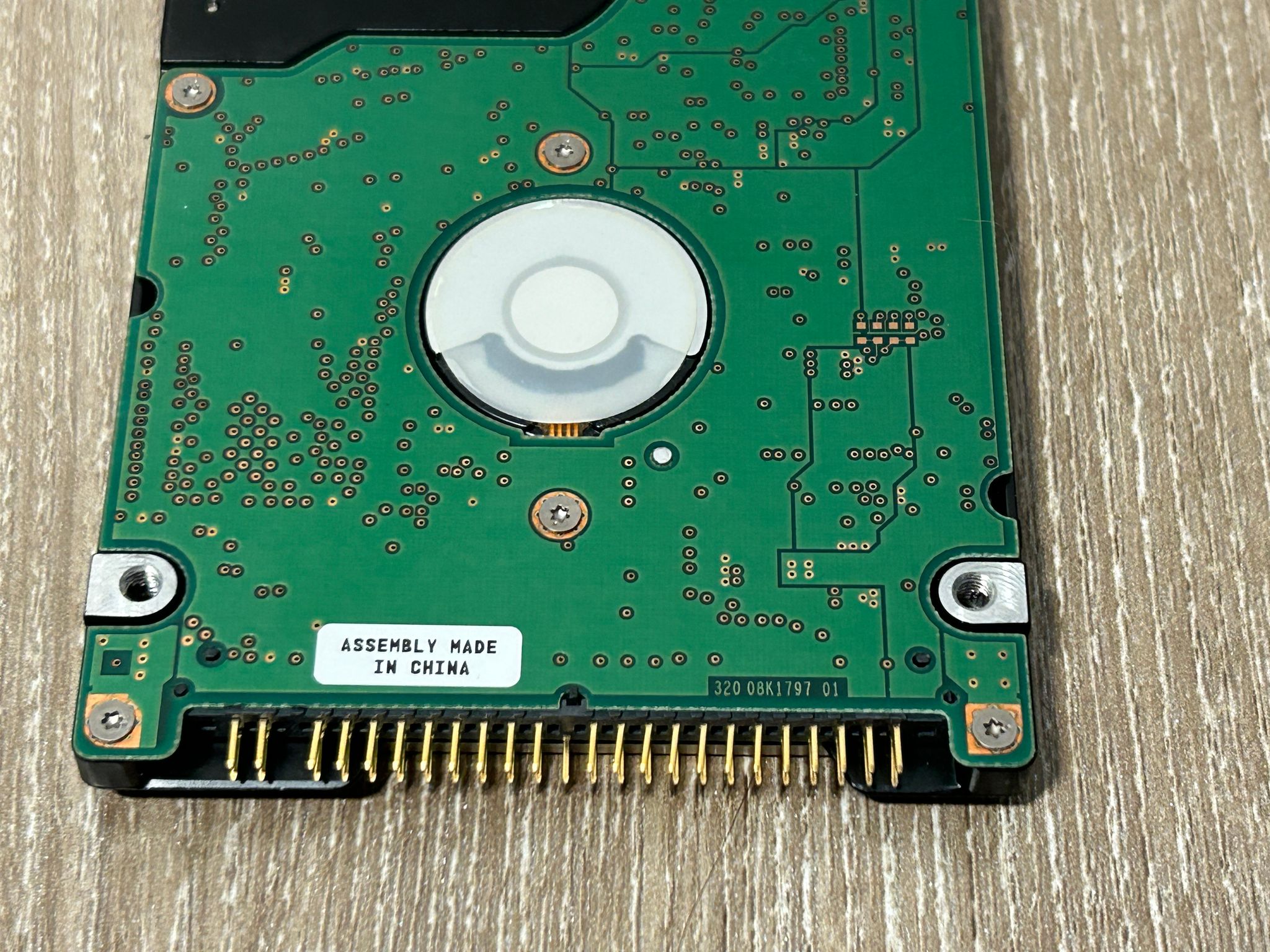 OEM Apple 655-1115A Hitachi Travelstar 60GB 2.5" IDE Hard Drive IC25N080ATMR04-0