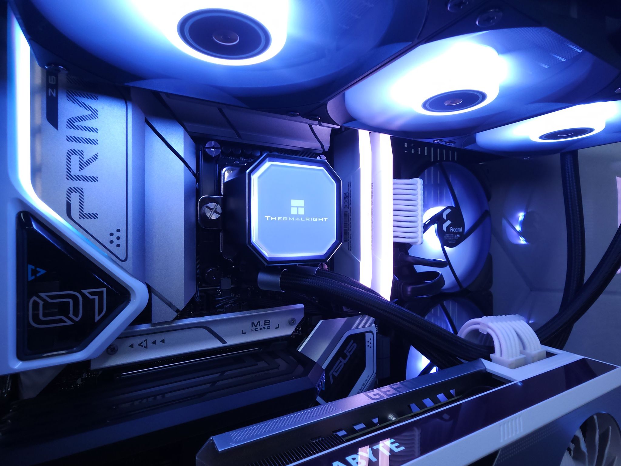 💙🤍RTX 3080 Ti | i7 12700K | 32GB 5200MHz DDR5 | 1TB NVMe Gen 4