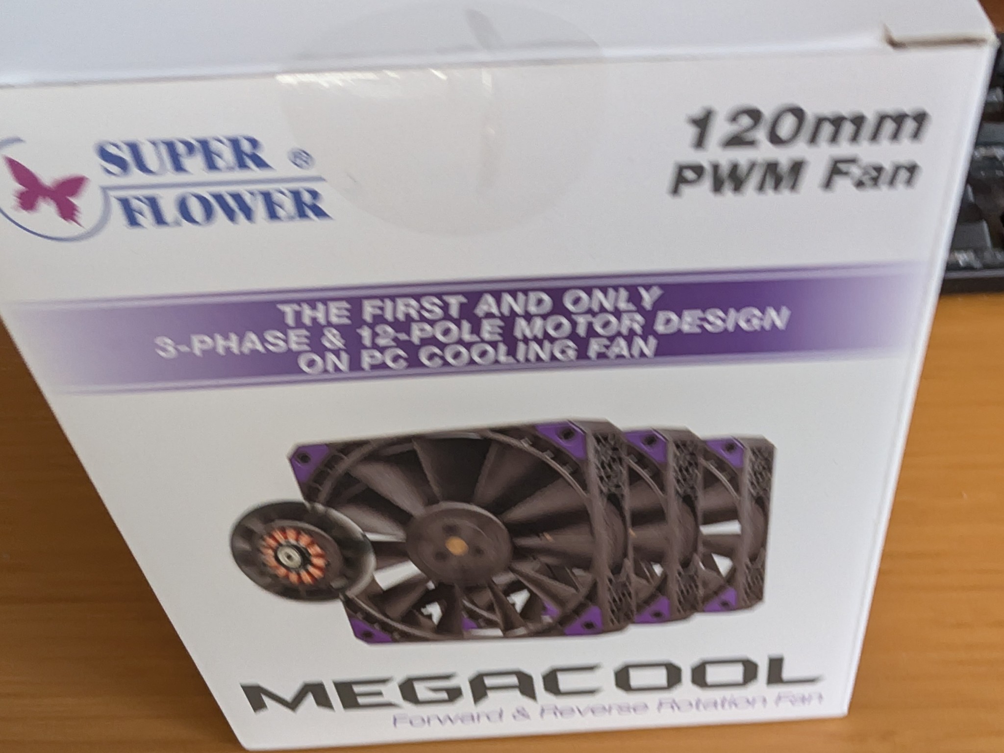 [BNIB] Super Flower MEGACOOL 3-Pack: 120mm, 30mm Thick, LCP(Noctua-Grade), Forward/Reverse