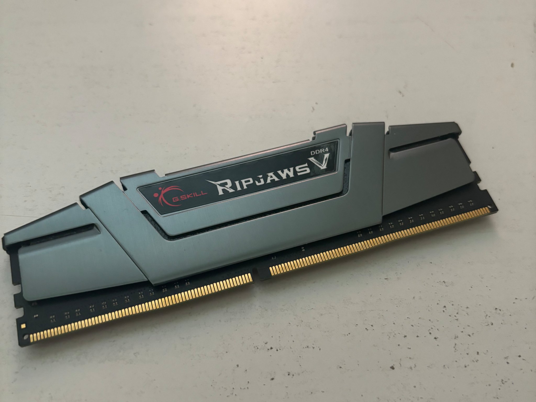 8GB (1x8) 3200MHz G.Skill Ripjaws