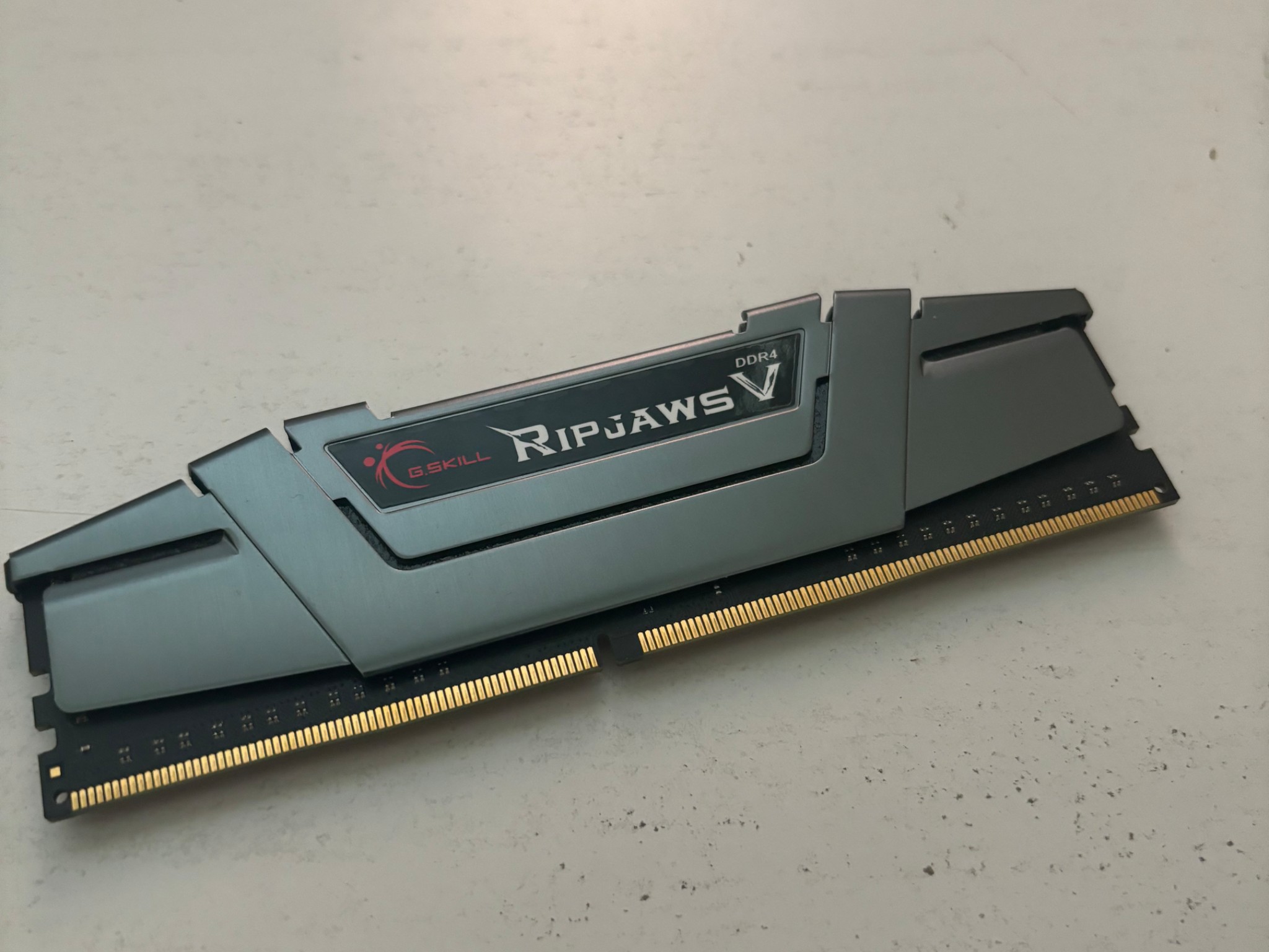 8GB (1x8) 3200MHz G.Skill Ripjaws