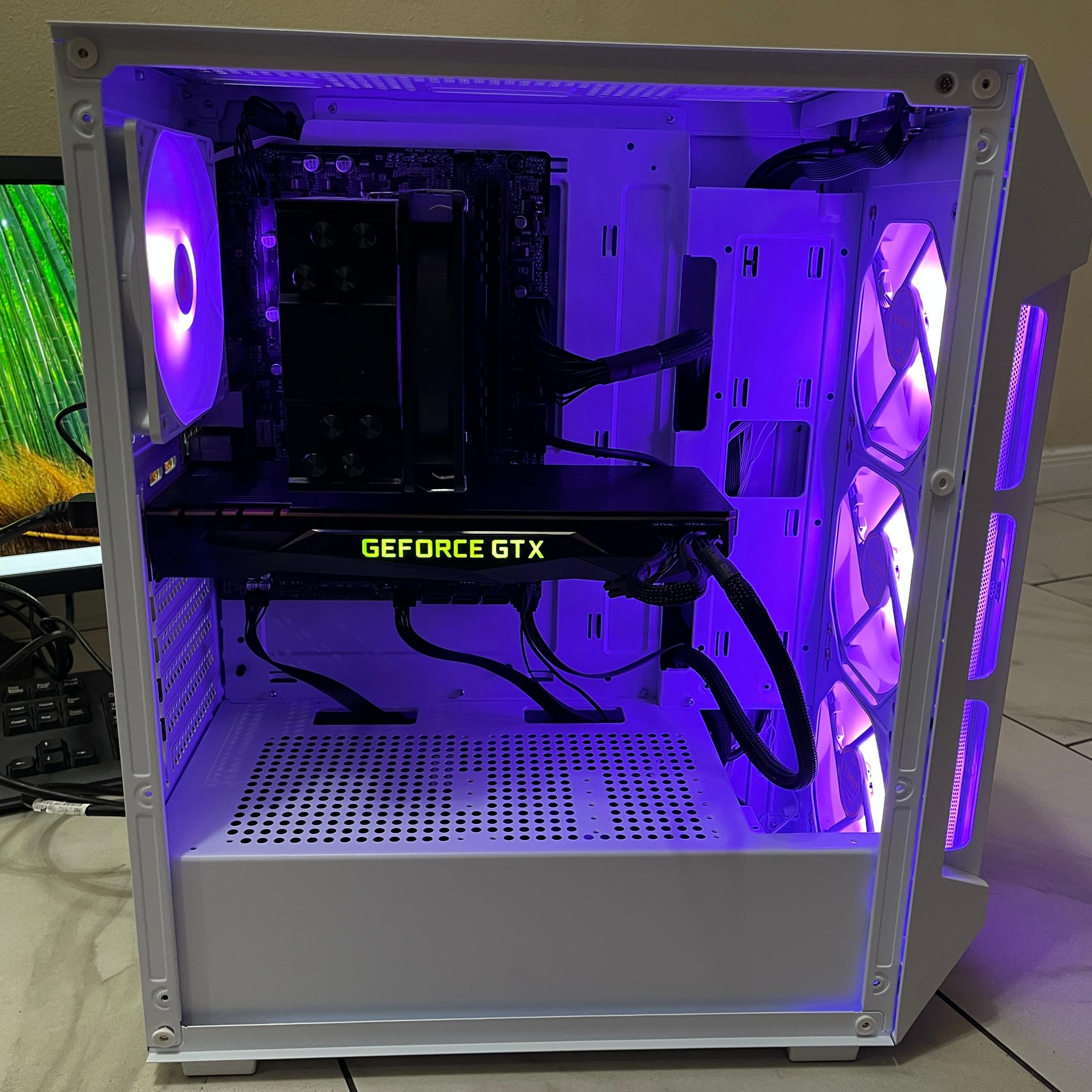 🟠🔥NVIDIA TITAN X Pascal, Intel i7-7700k, 12GB RAM, 500 GB SSD, High Performance RGB Gaming PC 🖥️🟢