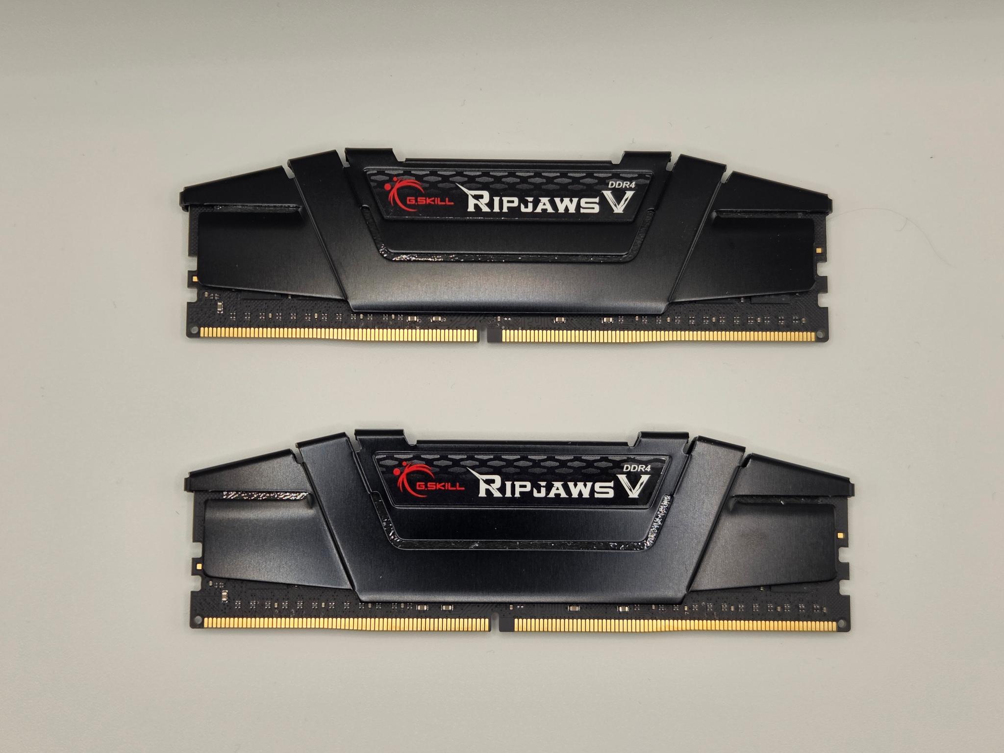 G.Skill RipjawsV CL18 DDR4-3600 64gb (32GBx2)