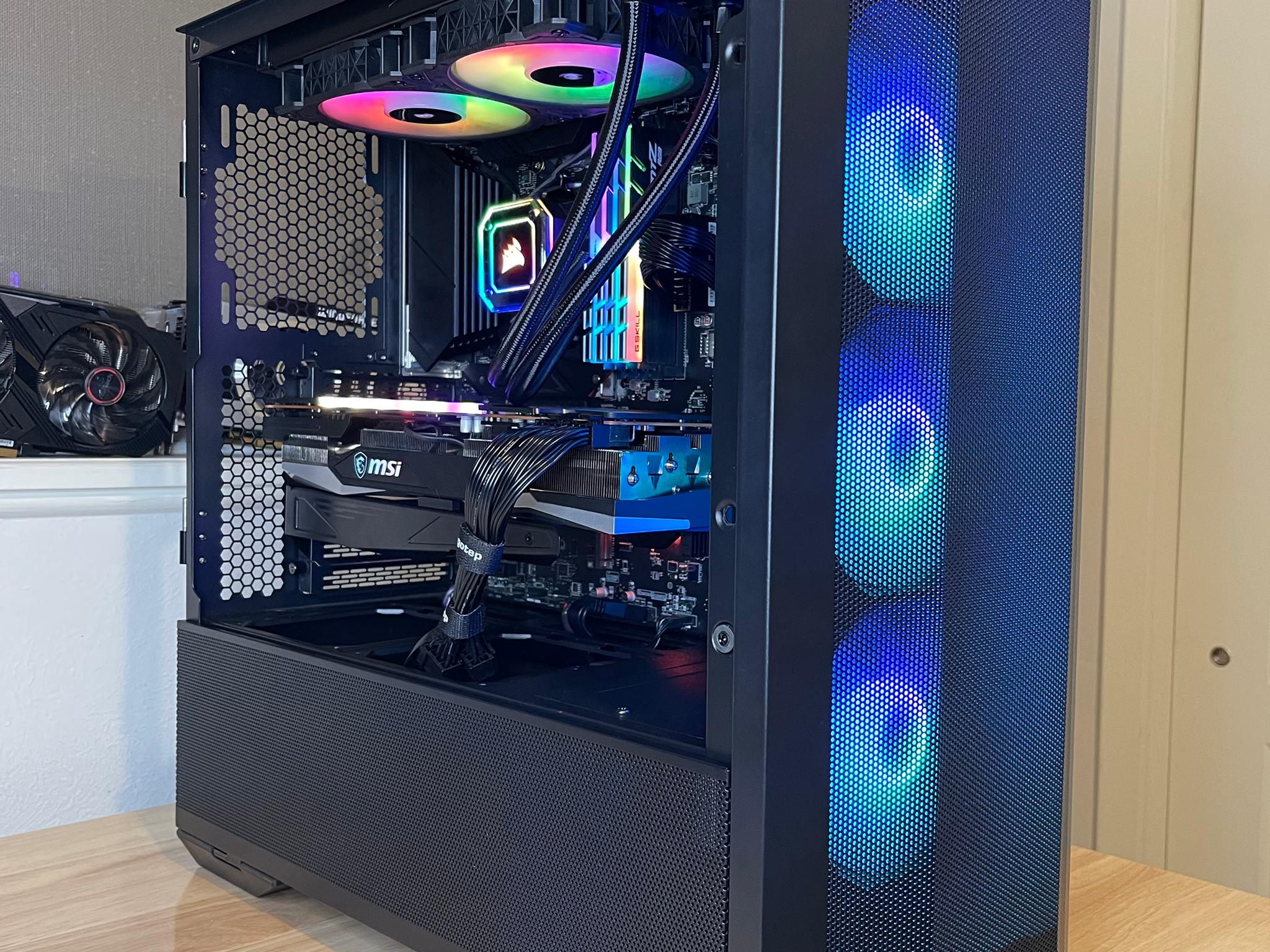 RX 6800 + Ryzen 9 5900x 12core 24thread + 32GB RAM