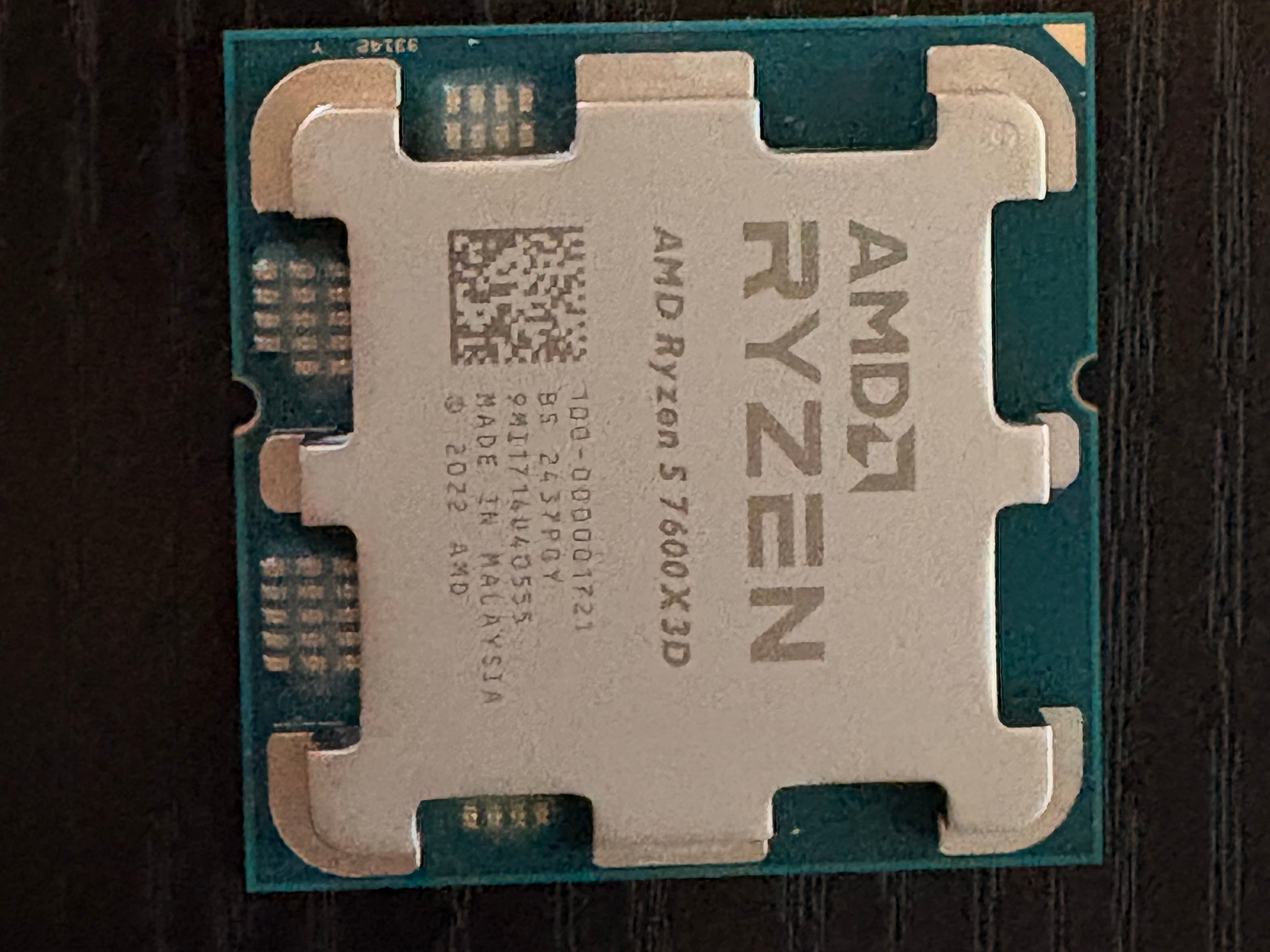 AMD RYZEN 5 7600X3D for sale!