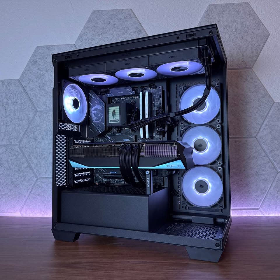 1440P/1080P Gaming PC | 9070 XT 16Gb | Ryzen 7 9800X3D | 32Gb DDR5 Ram | 2TB Nvme SSD | WIFI/BT