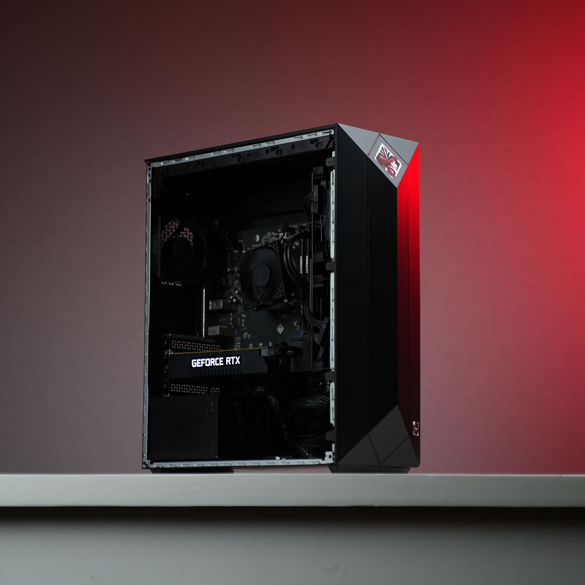 \ LF-00 / RTX 2060 Super Ryzen 7 3700X 16GB 1.3TB Windows 11 Gaming PC Powerhouse