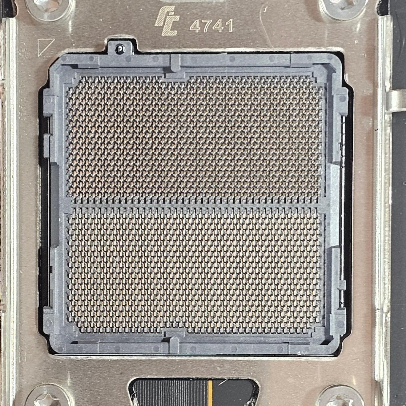 MSI B650 MAG TOMAHAWK WIFI AMD AM5 DDR5 ATX Motherboard