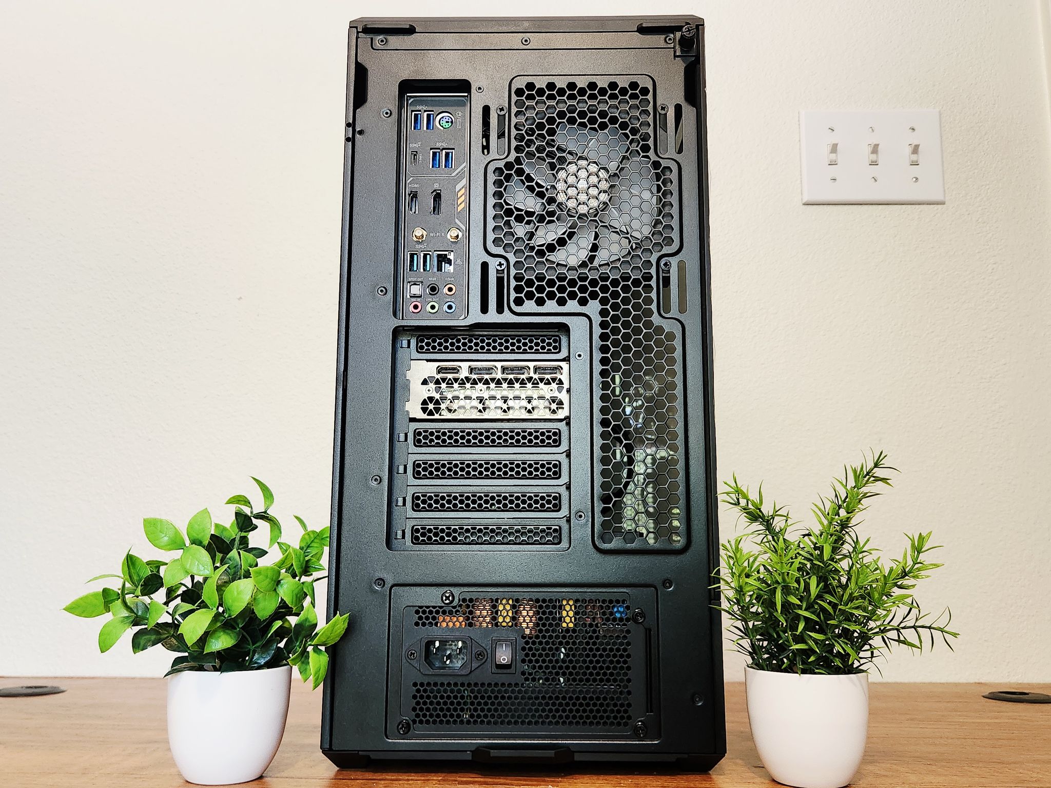 RTX 3080 | Ryzen 9 5900X | 32GB RAM | 2TB Storage NVMe + HDD | WiFi + BT | WINDOWS 11