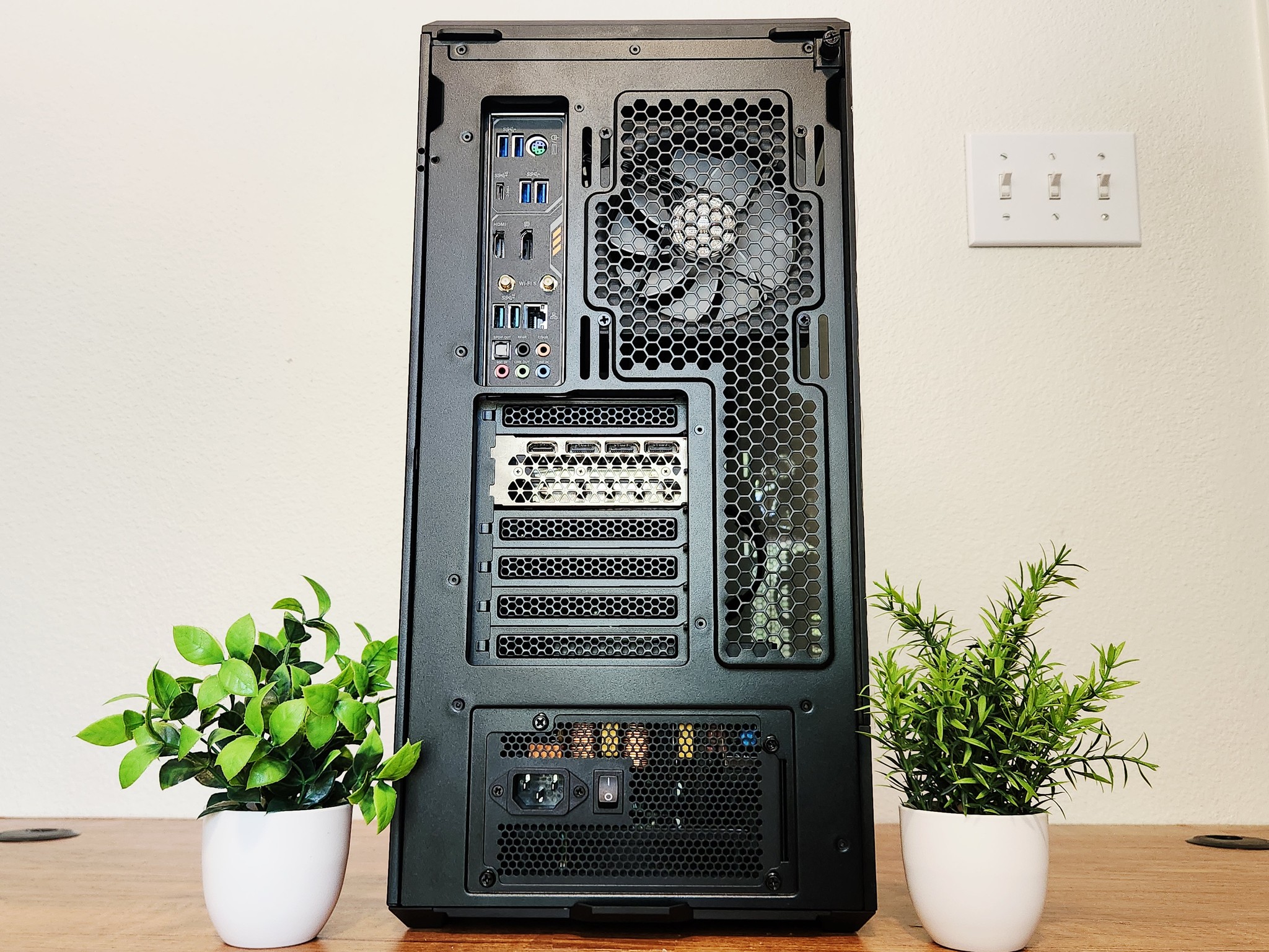 RTX 3080 | Ryzen 9 5900X | 32GB RAM | 2TB Storage NVMe + HDD | WiFi + BT | WINDOWS 11