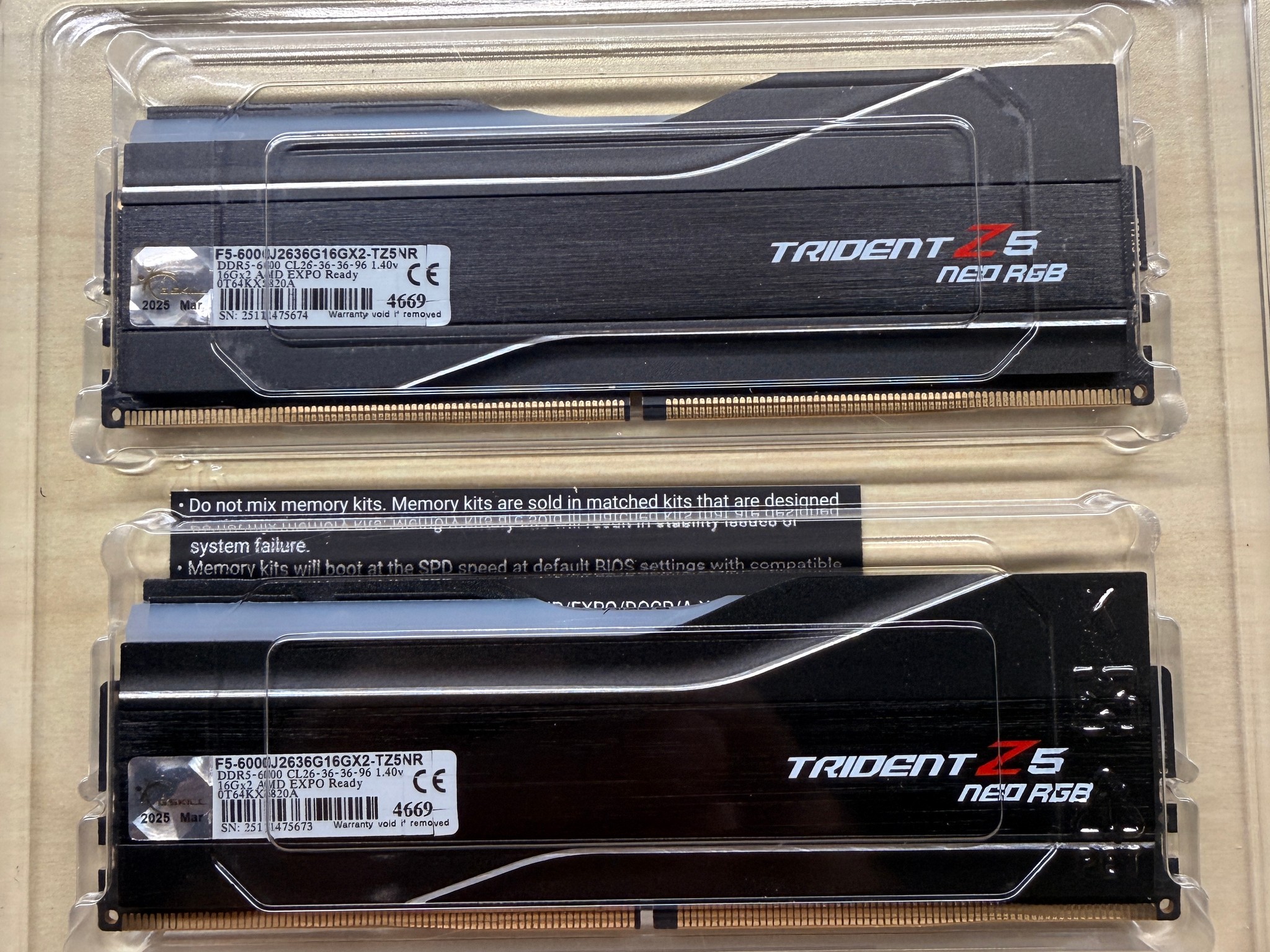 G.Skill Trident Z5 neo rgb DDR5-6000 CL26 16Gbx2 EXPO