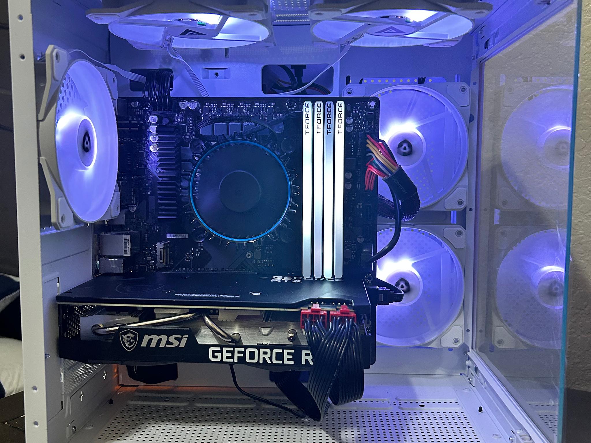 White Mamba⚪️🐼 Intel i3 13100 | MSI RTX 3070 Ventus 2X | Gigabyte B760M DS3H | Delta 32GB DDR4 3600