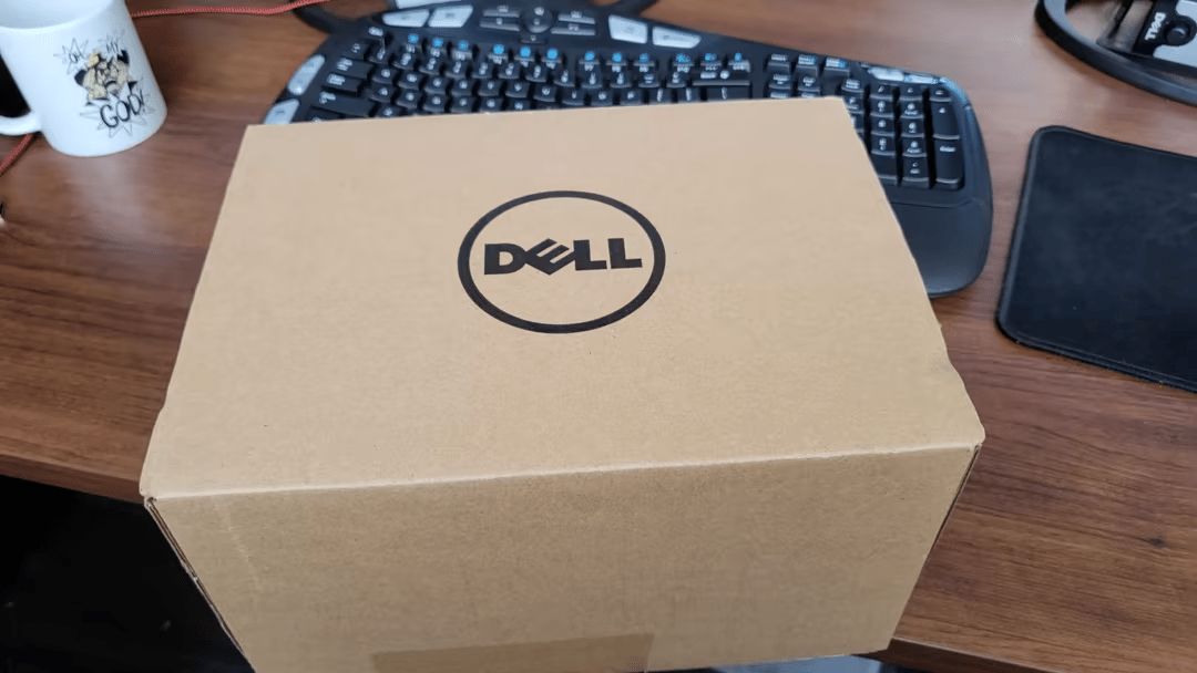 BNIB Dell TB16 K16A Thunderbolt Docking Station + 180W charger