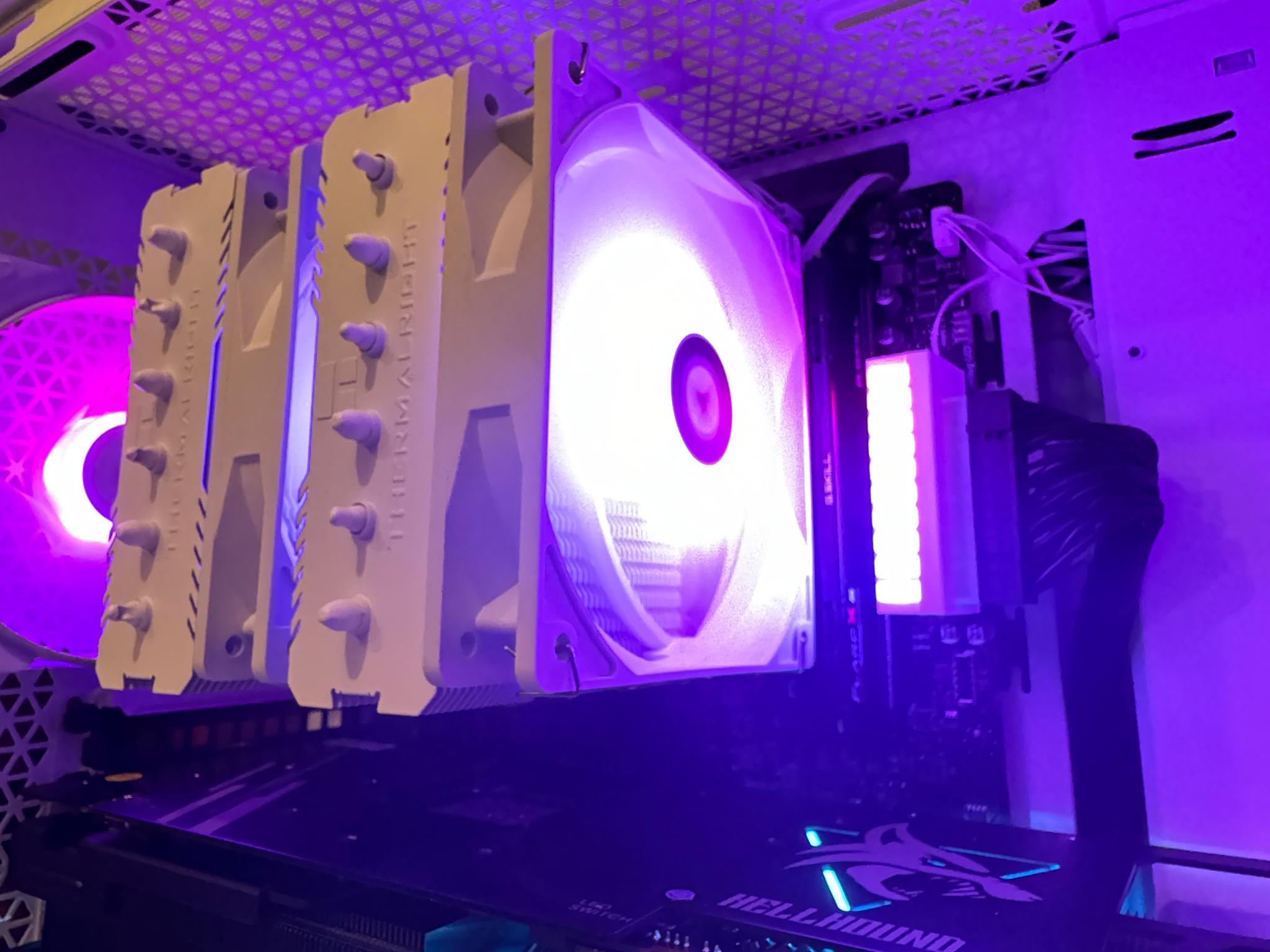 "White Hell-Fighter" 7700x, RX 7900XT, all amd pc with 32gb ram, WI-FI