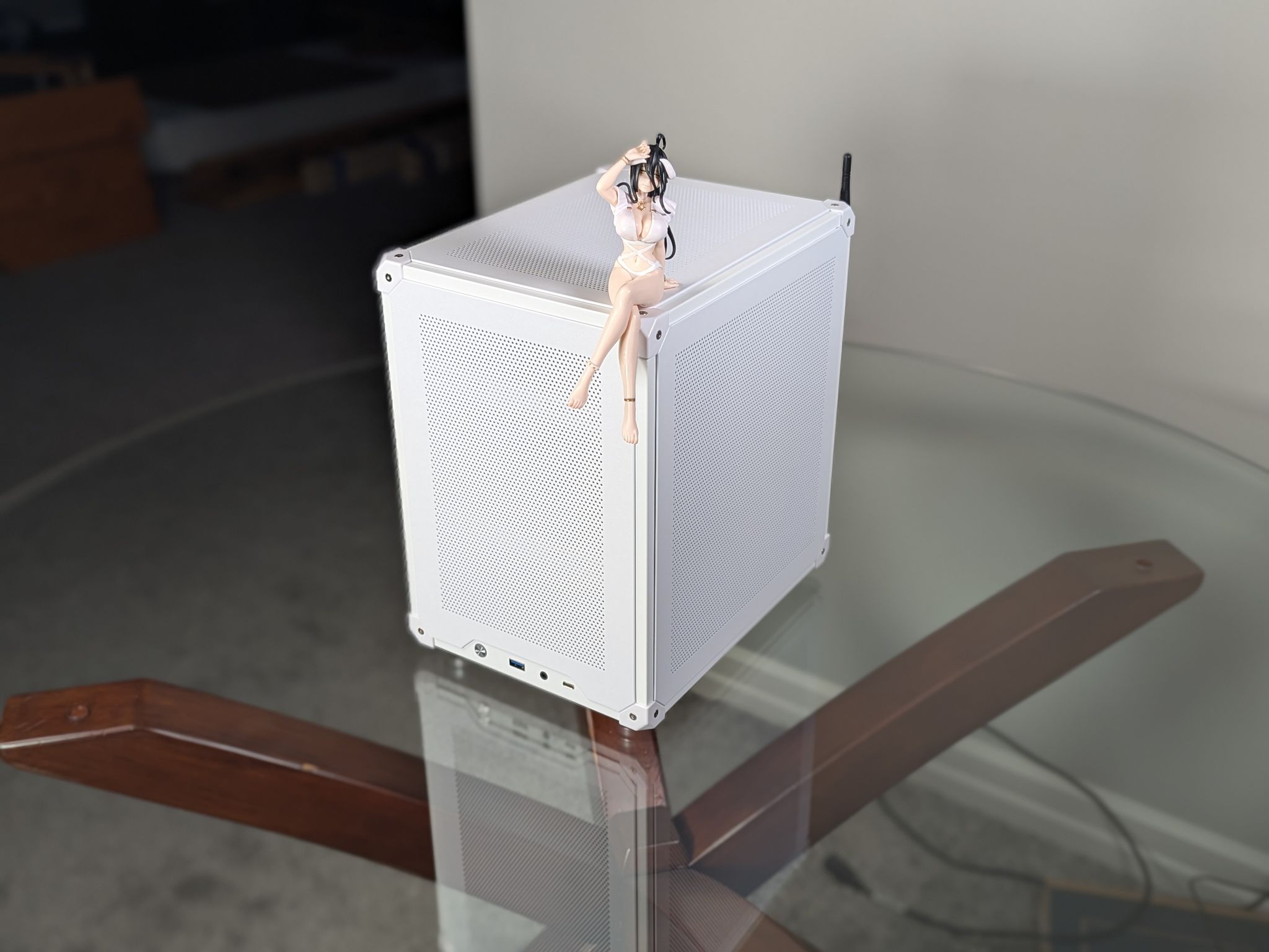 Meshbox One Gaming PC | Liquid Cooled | Nvidia RTX 3060 12GB | Ryzen 5 | 1TB Solid State Drive