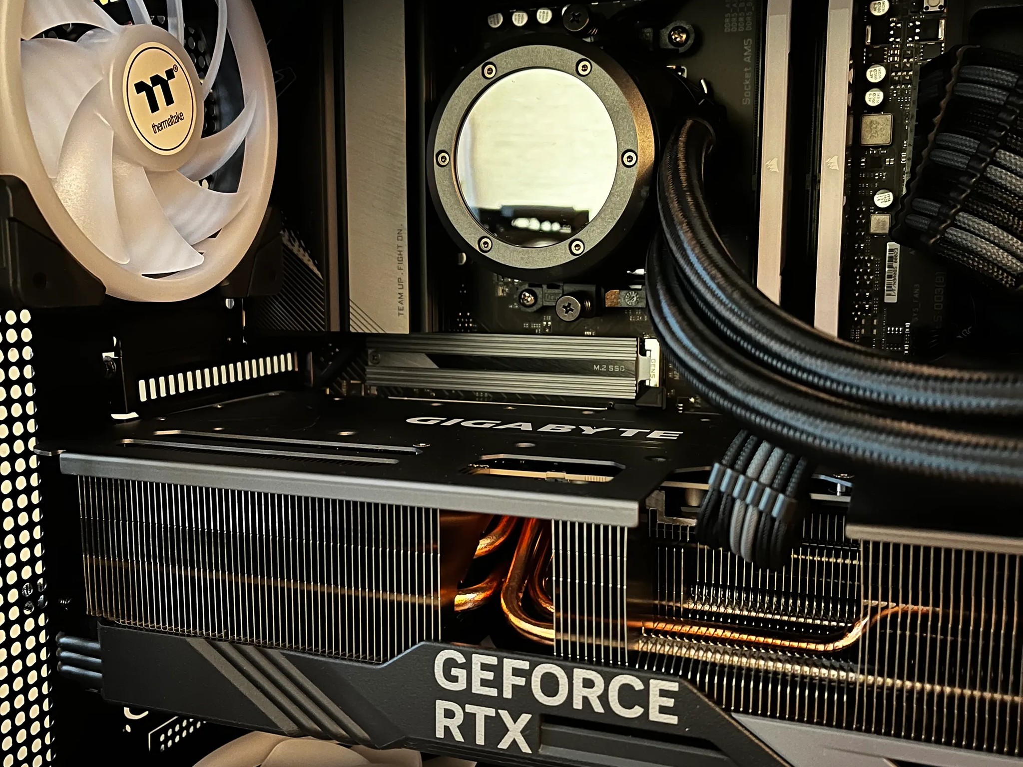 Monolith 2 - Ryzen 7 7800X3d | RTX 4080 SUPER | 32GB DDR5 @ 6000MT/sec | 4TB total | 1050W Platinum