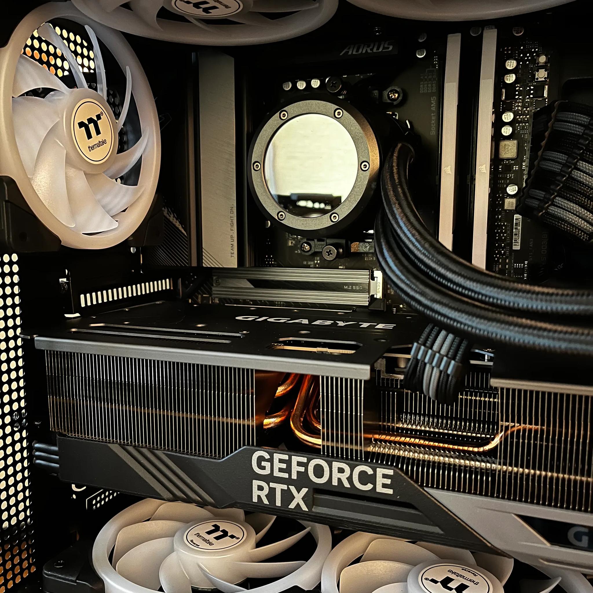 Monolith 2 - Ryzen 7 7800X3d | RTX 4080 SUPER | 32GB DDR5 @ 6000MT/sec | 4TB total | 1050W Platinum