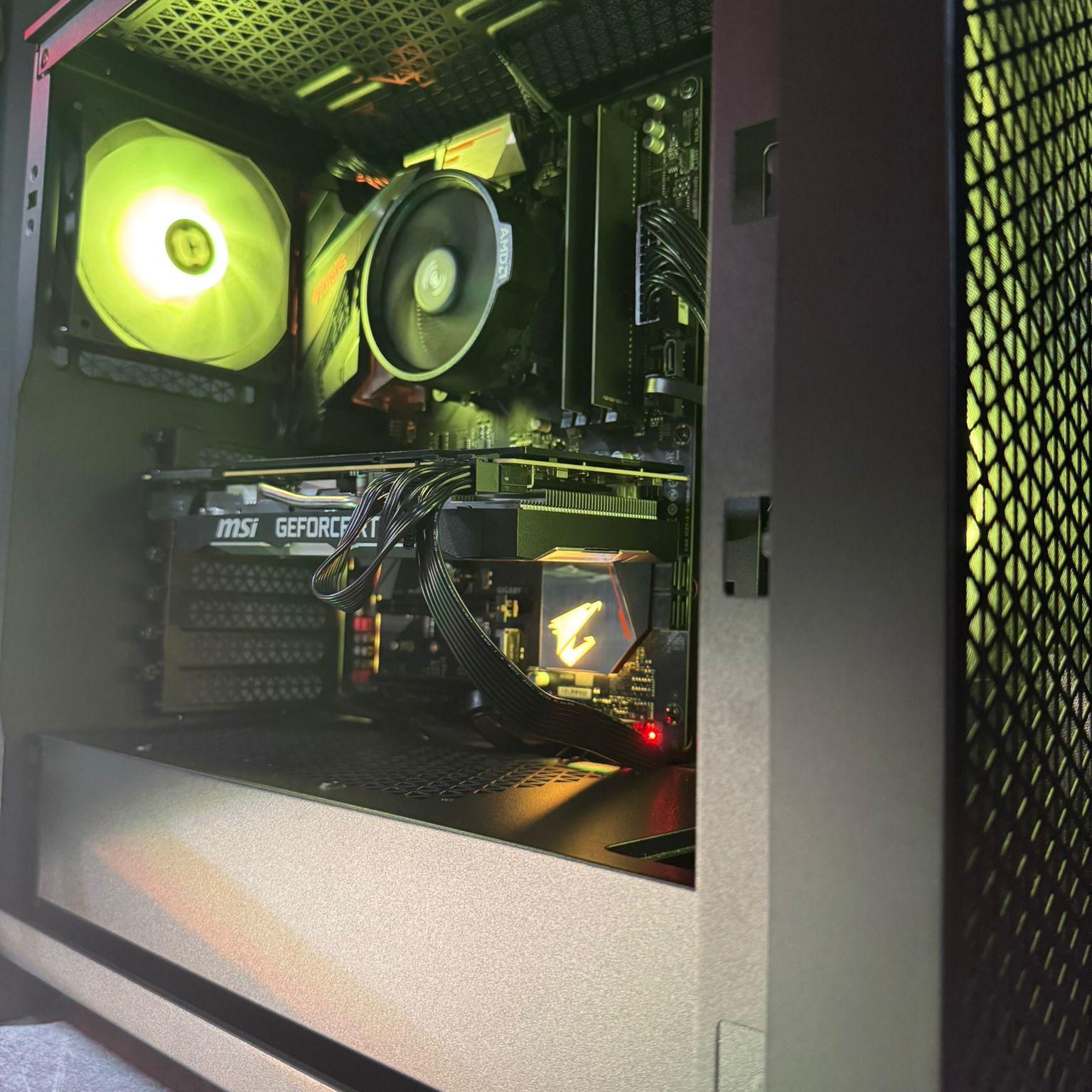 💥Gaming PC💥 [RTX 2070 Super][Ryzen 7 3700X][1TB SSD]