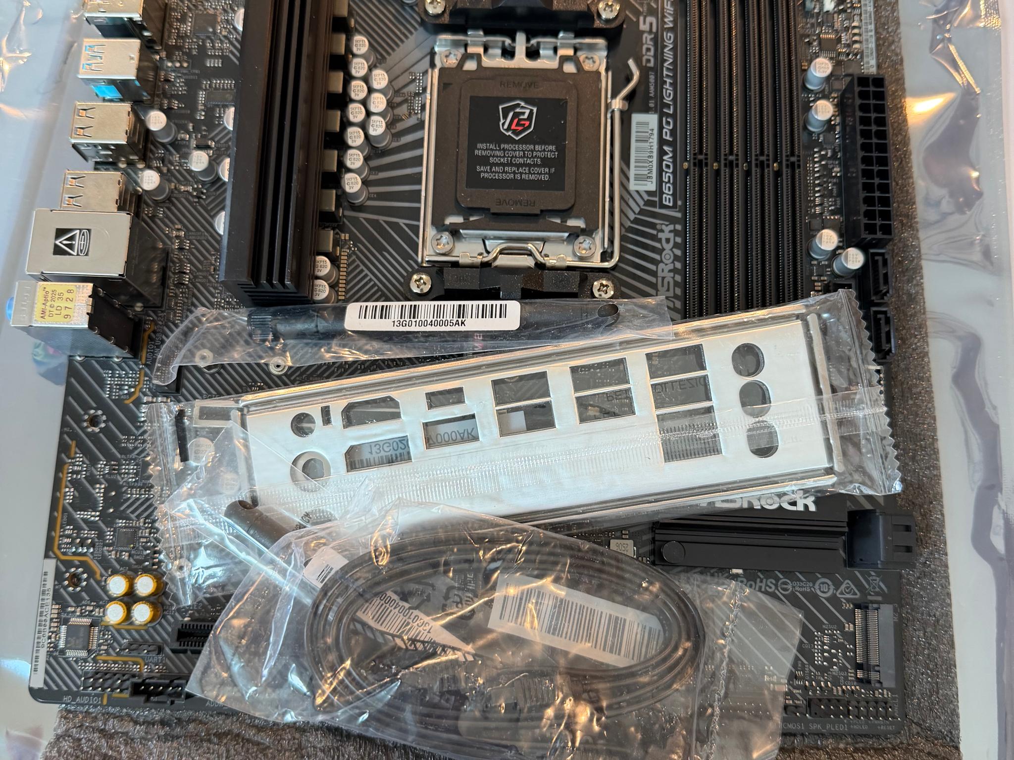ASRock B650M PG Lightening WiFi