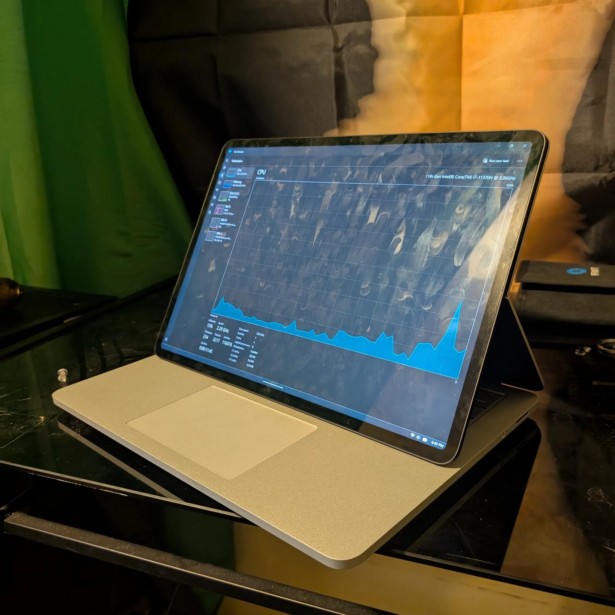 Surface Laptop Studio| i7 16gb 3050ti |