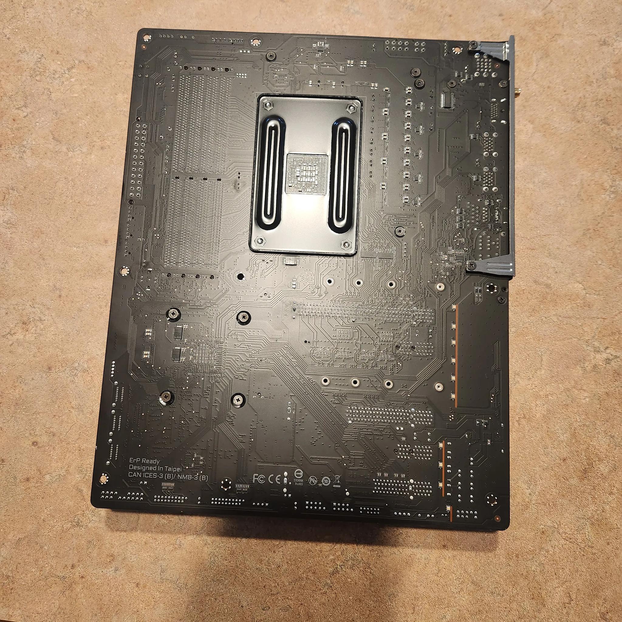 Gigabyte aorus pro wifi motherboard. (DOES NOT INCLUDE CPU OR RAM)