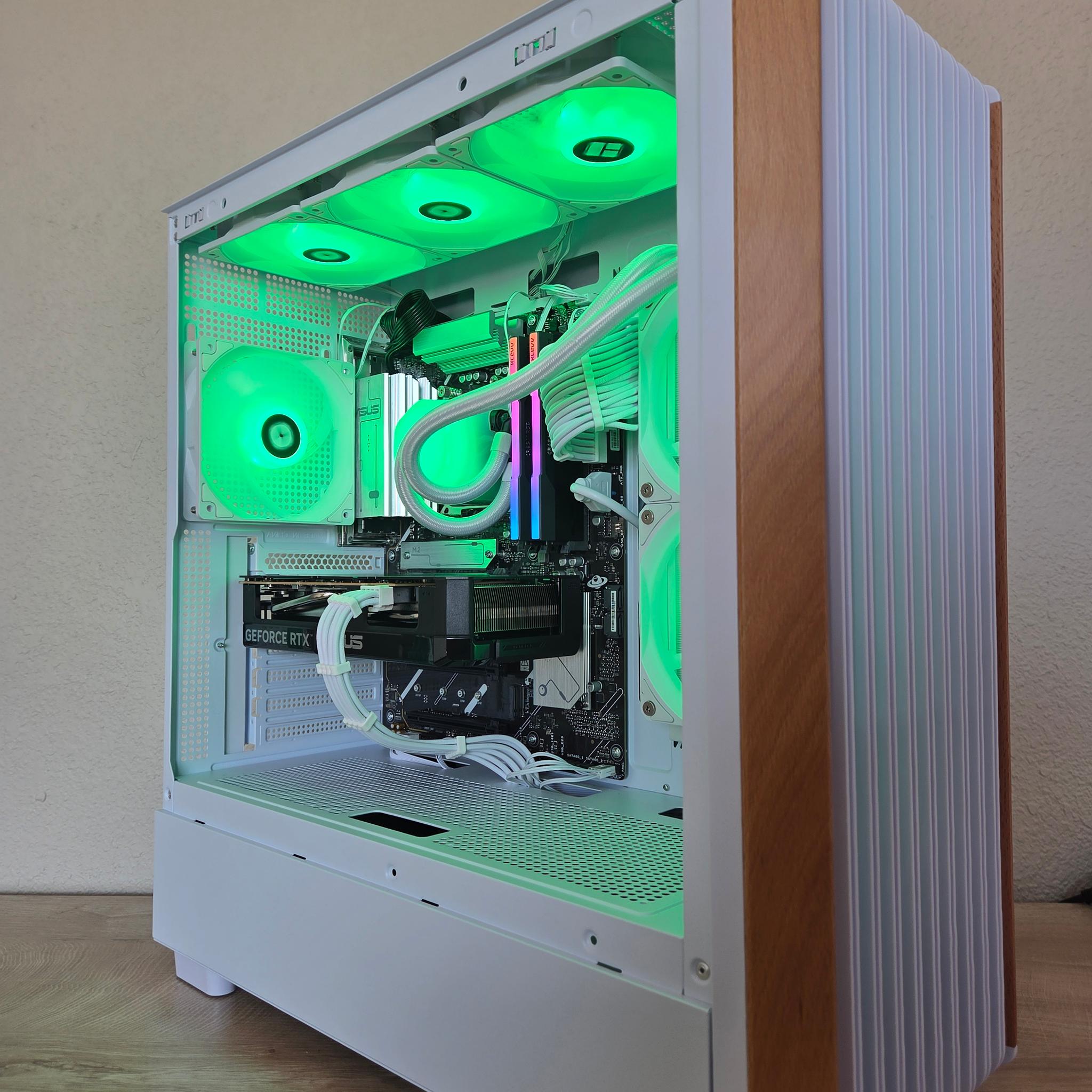 🌲❄️ Timber Frost | RTX 5060 | Ryzen 5 7600 | 32GB DDR5 | Wood Edition Gaming PC 🤍🌲/C/
