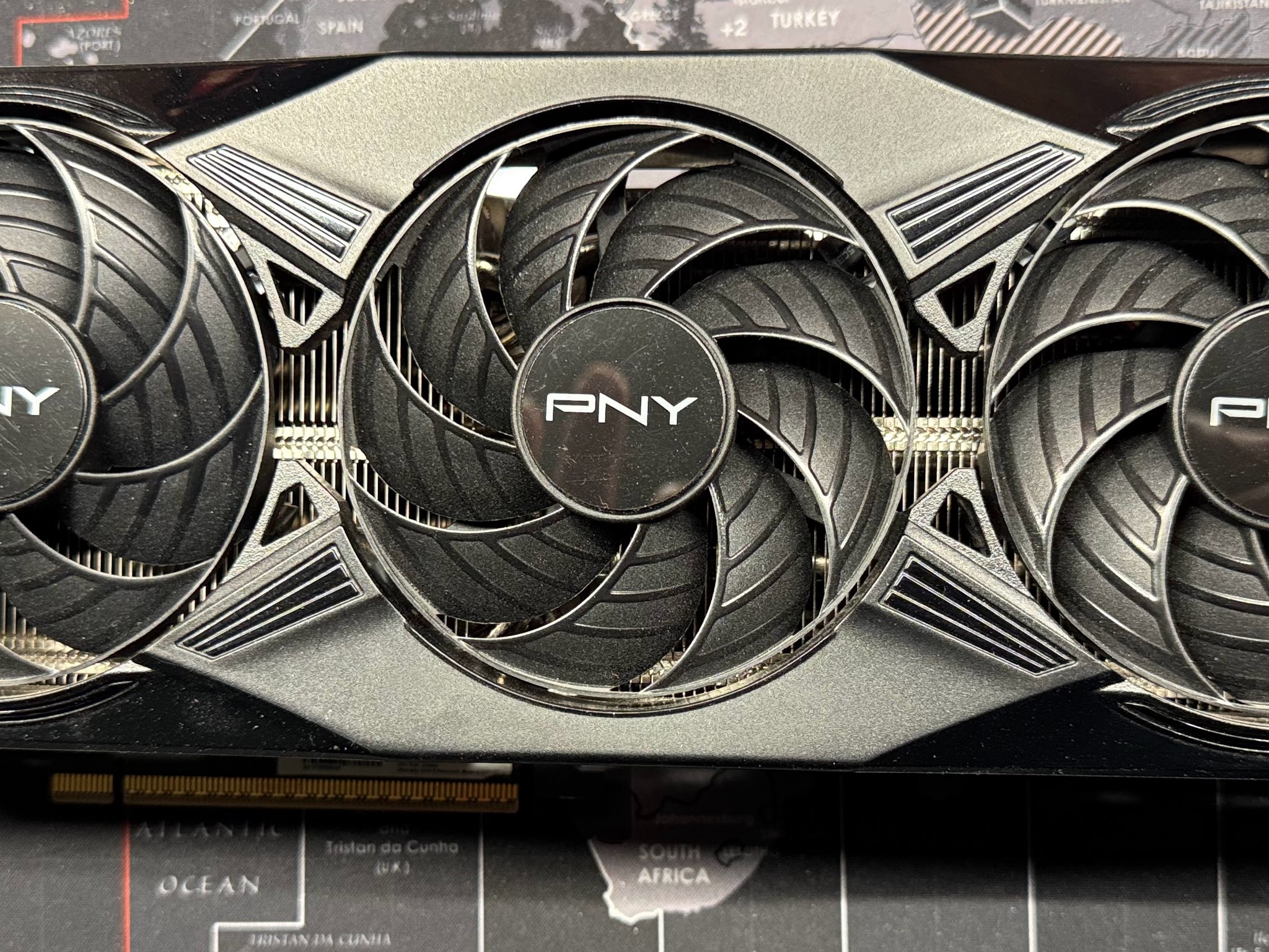 PNY GeForce RTX 5070 Ti OC Triple Fan