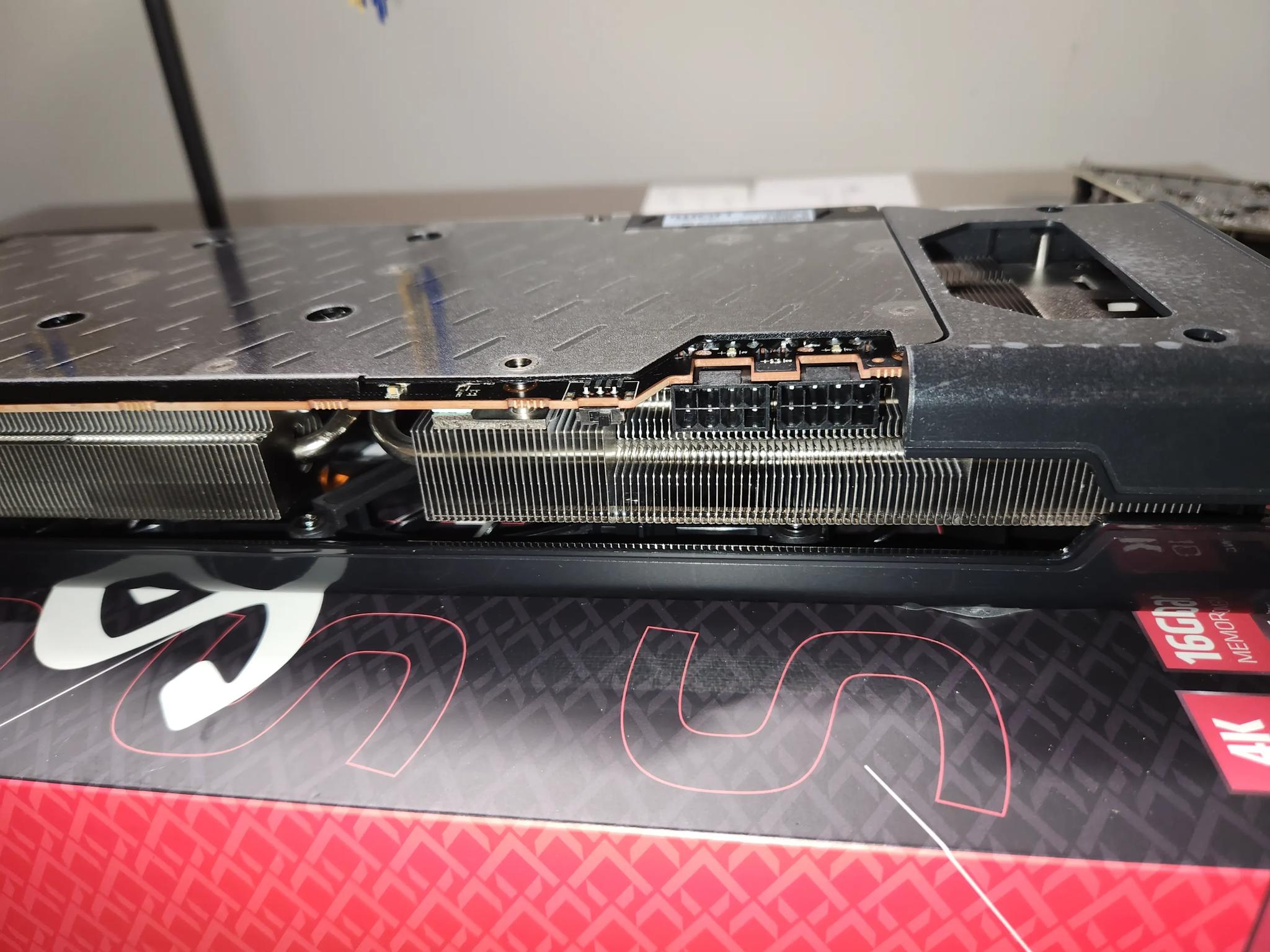 XFX RX6800 16GB Graphics Card Gamer Card