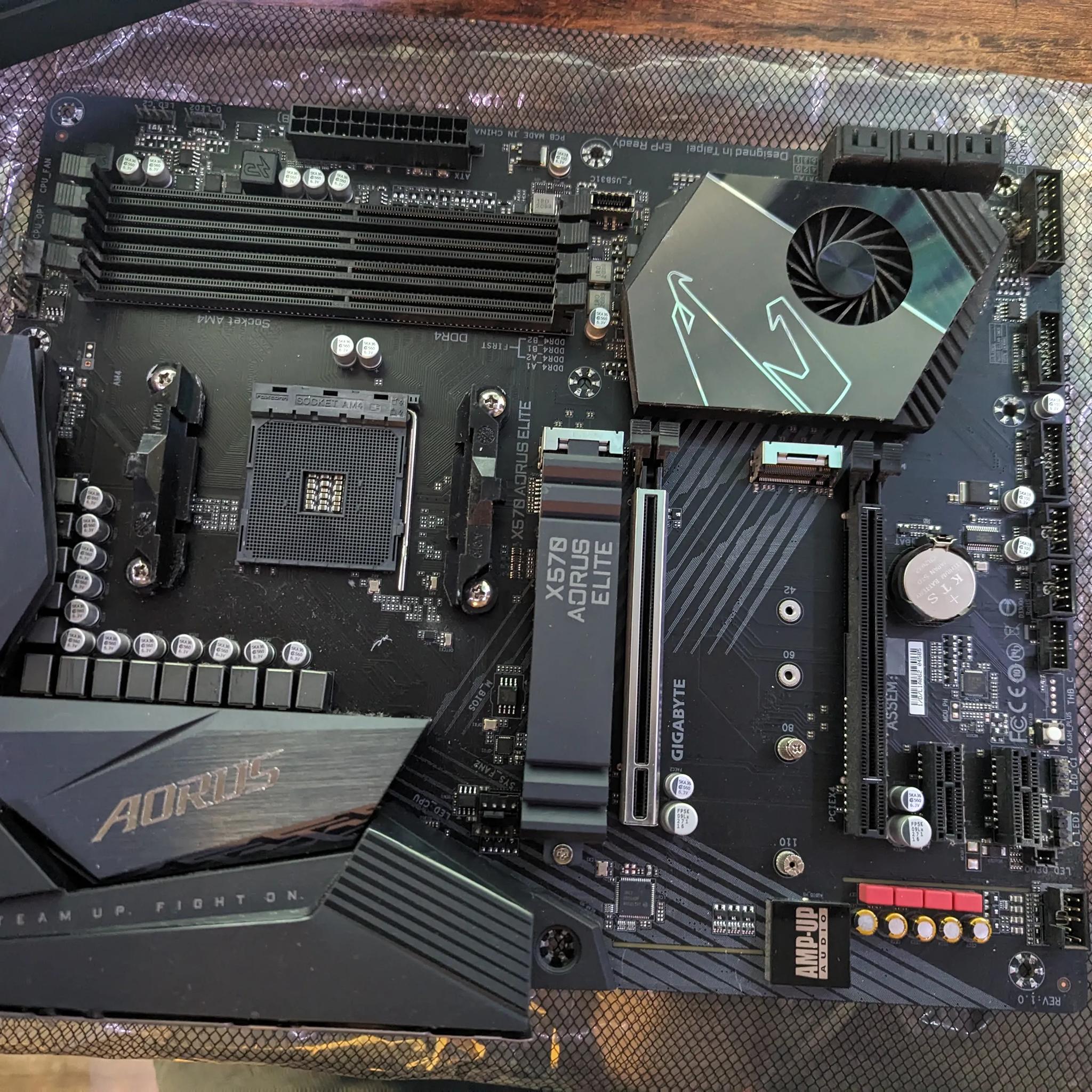 Gigabyte X570 Aorus Elite