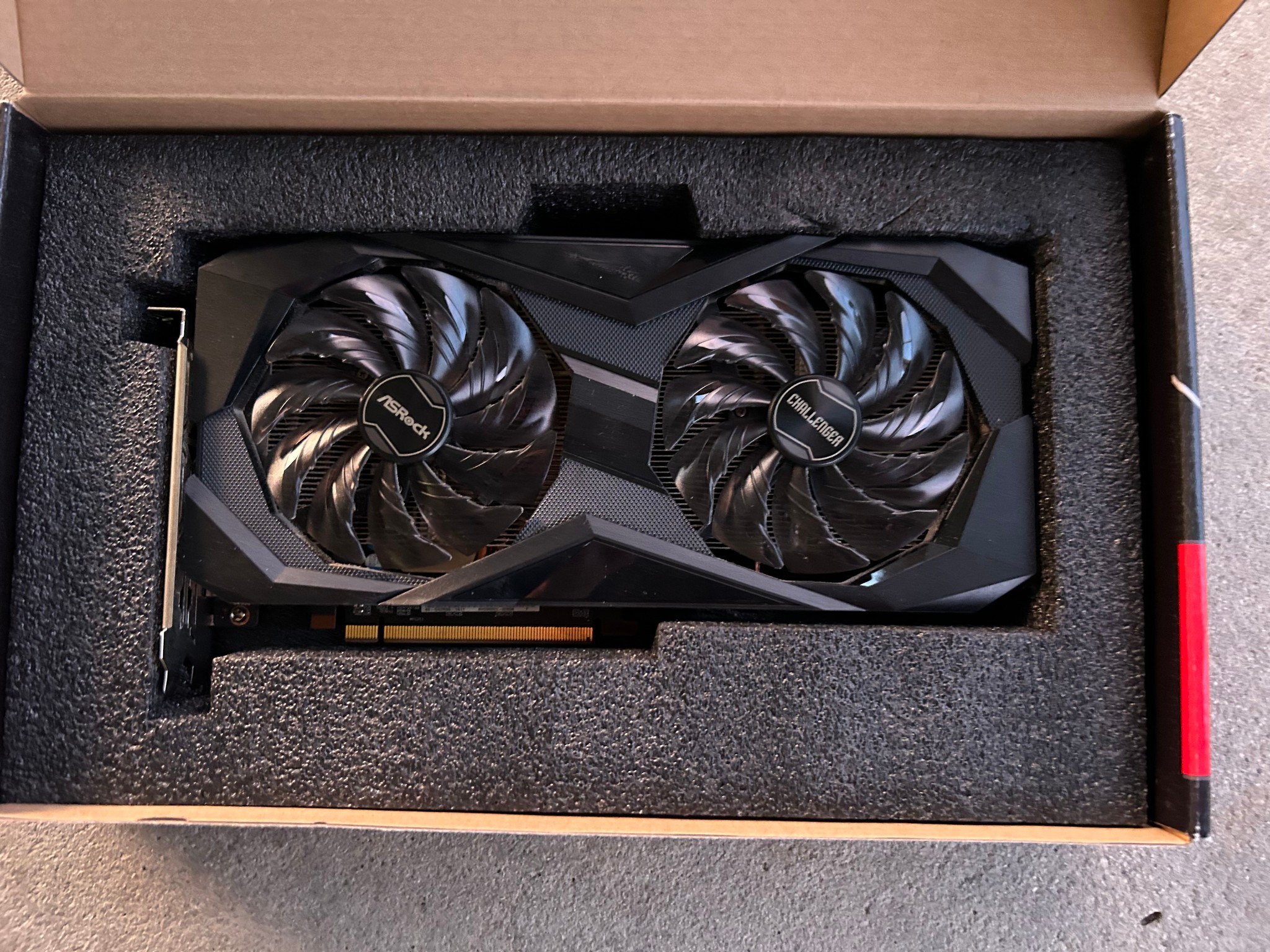 ASRock Challenger Radeon RX 6600
