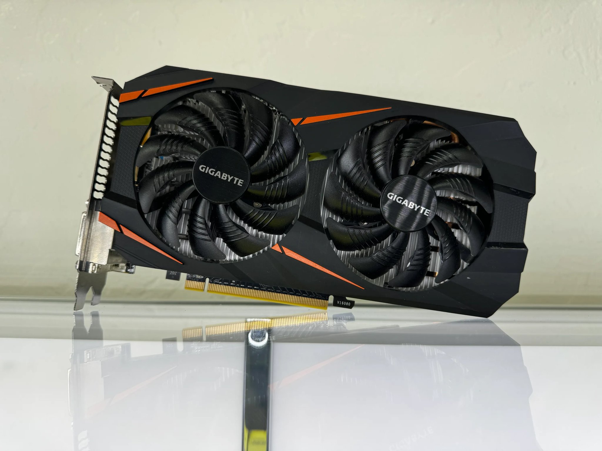Gigabyte GeForce GTX 1060 WINDFORCE OC 6GB Graphics Card (Refurbished)