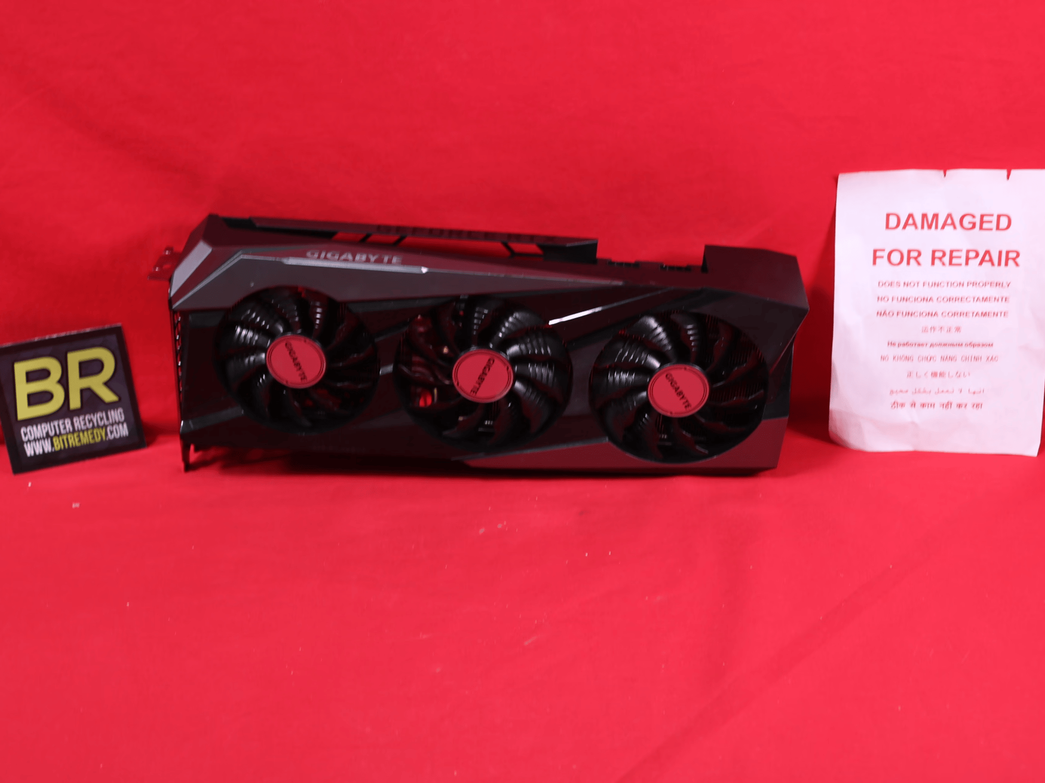 *AS IS/FOR REPAIR* Gigabyte GeForce RTX 3070 Ti Gaming OC 8GB GDDR6X PCIe 4.0 x16 Desktop GPU
