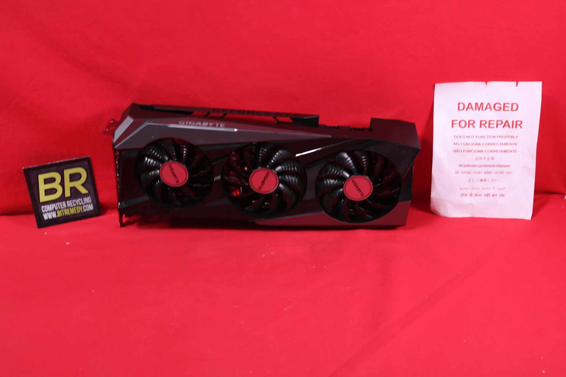 *AS IS/FOR REPAIR* Gigabyte GeForce RTX 3070 Ti Gaming OC 8GB GDDR6X PCIe 4.0 x16 Desktop GPU