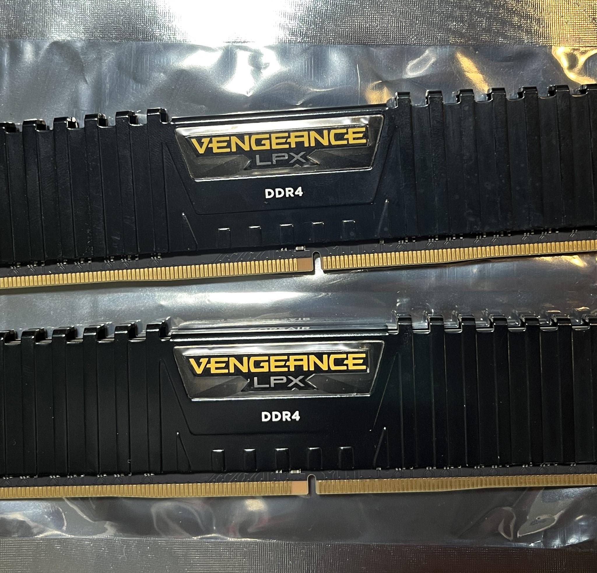 Corsair Vengeance LPX 16GB 2x8GB DDR4 3000MHz Gaming RAM CMK16GX4M2B3000C15