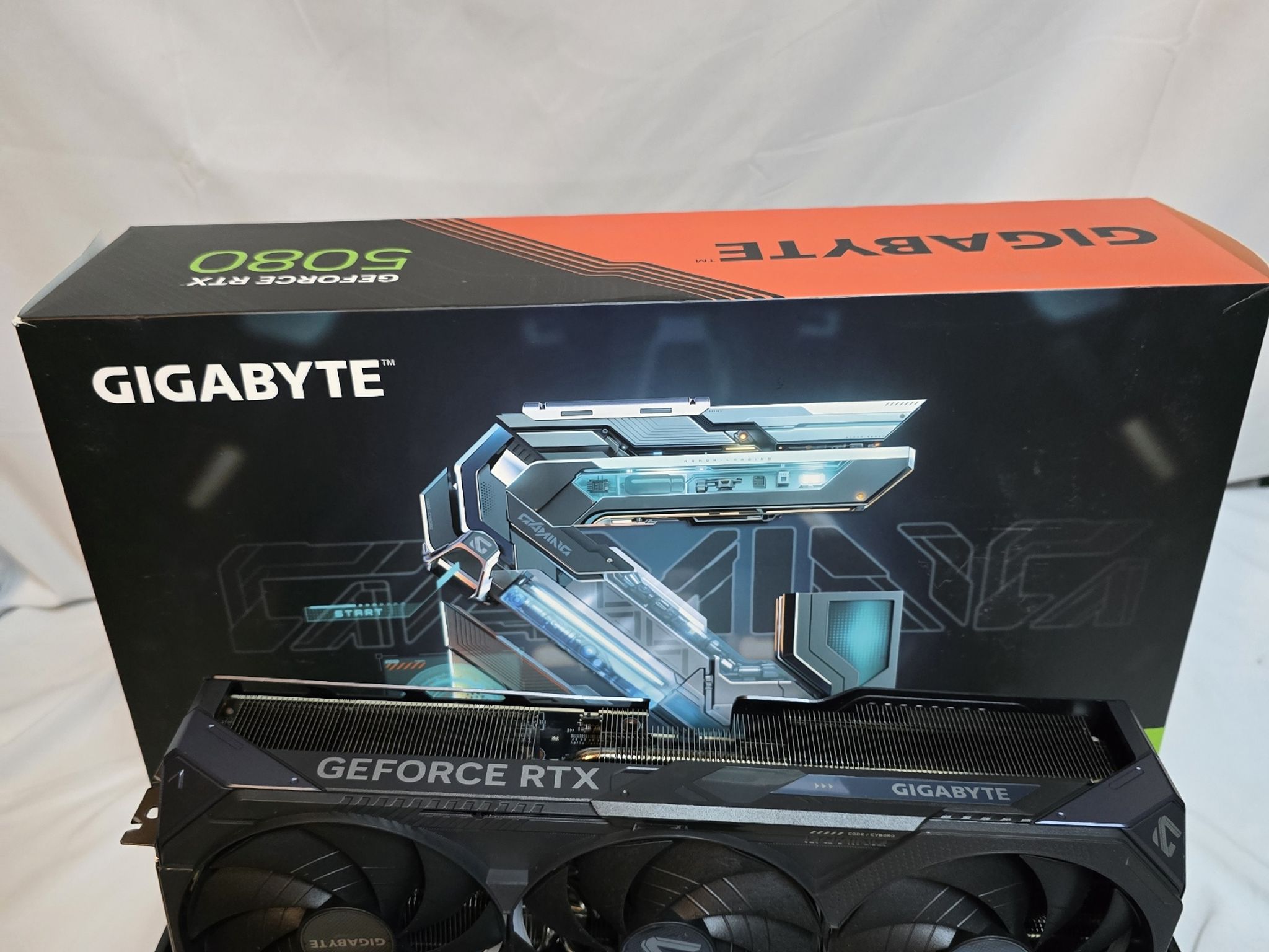 GeForce RTX™ 5080 GAMING OC 16G