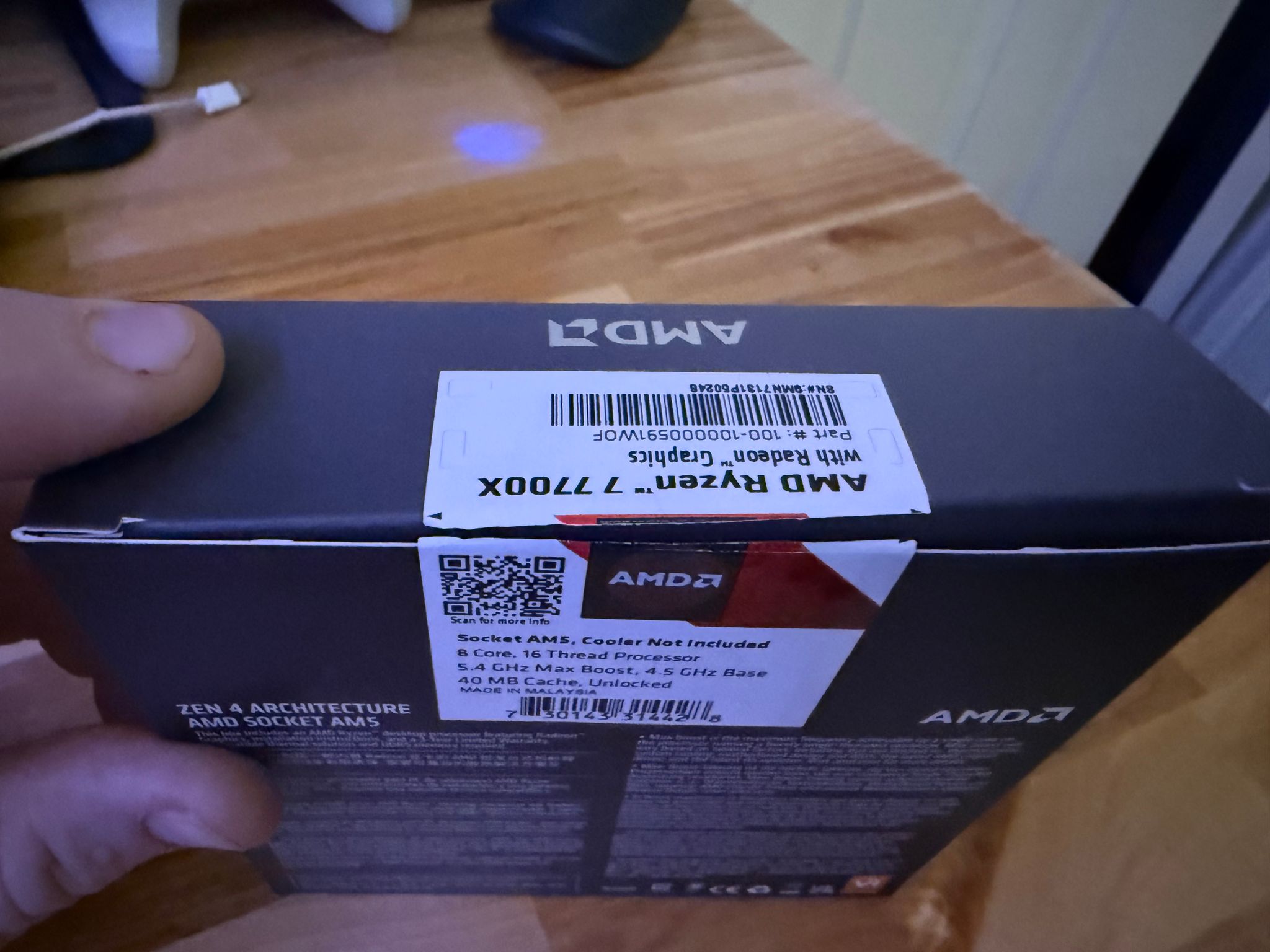 AMD Ryzen 5 7600X