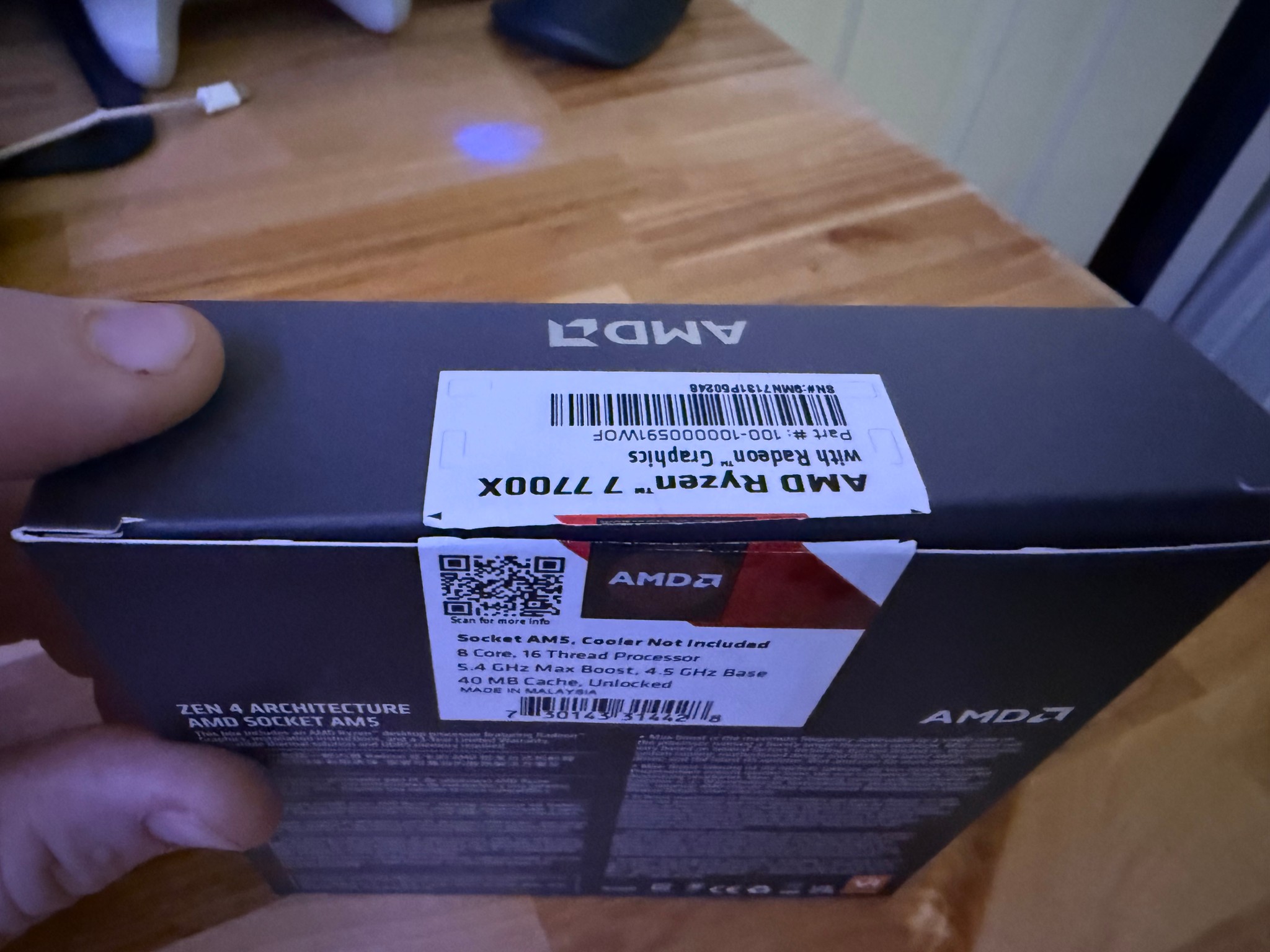 AMD Ryzen 5 7600X