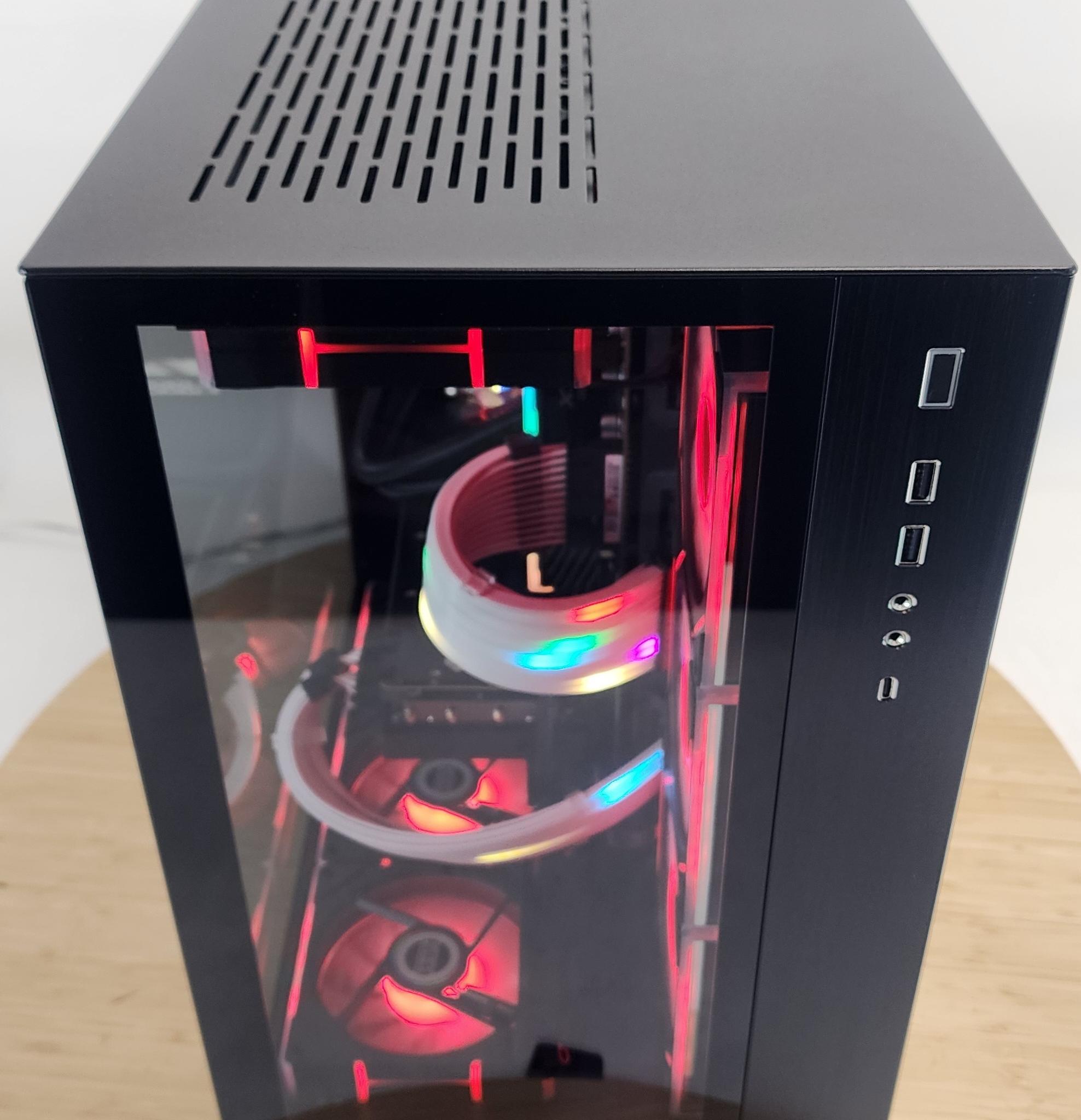 Gaming PC Ryzen 7 7700 32GB RAM 1TB SSD RX 7800 XT 16GB Windows 11 Computer