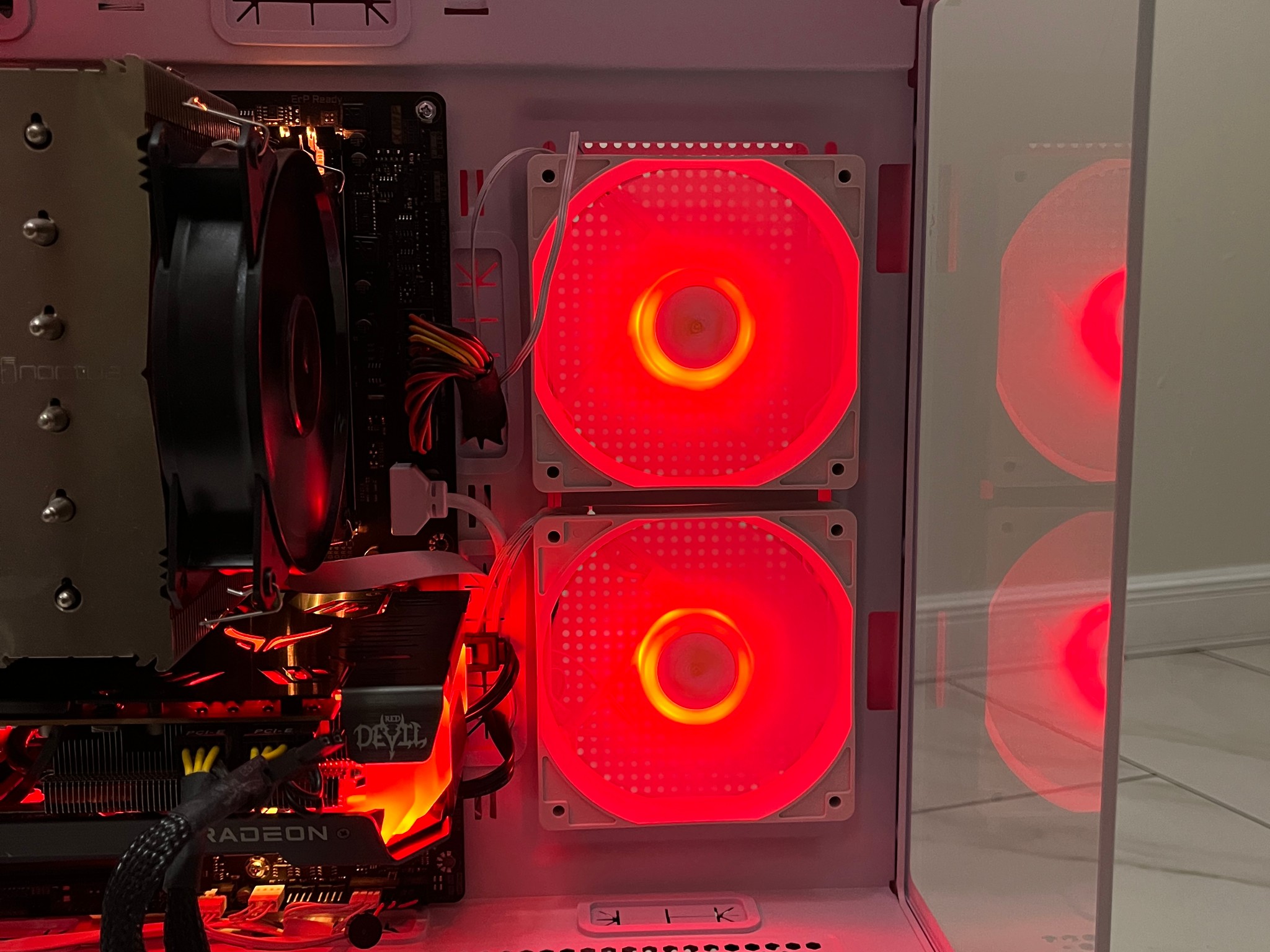 AMD RX 6600 XT, Intel Core i7-8700k, 16GB RAM, 1TB SSD, High FPS