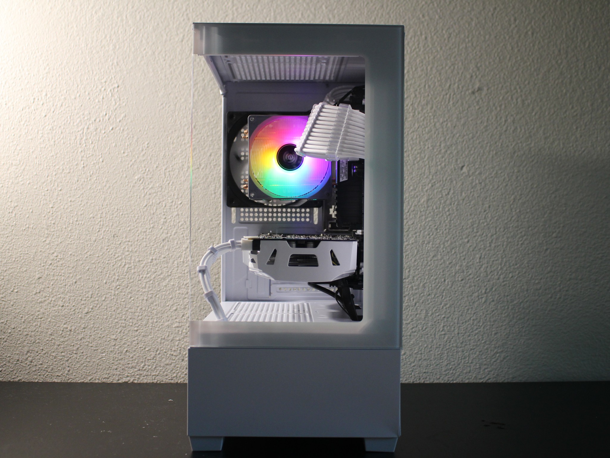 White Gaming PC | Windows 11 Pro | RX480 | R3 3100 | 512GB SSD | 16 GB RAM | WiFi and BLE