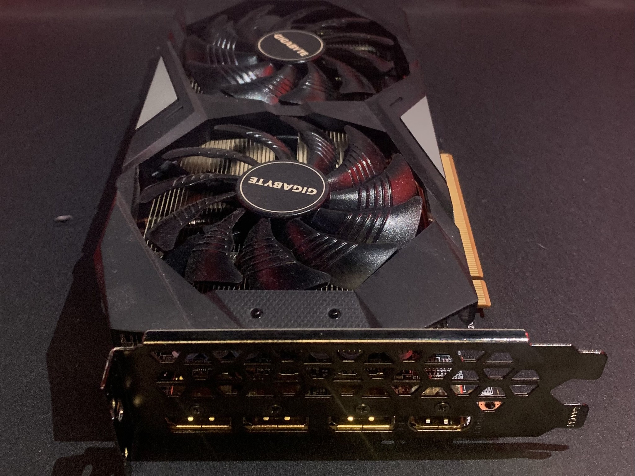 Gigabyte Radeon RX 5500 XT 4 GB OC Video Card