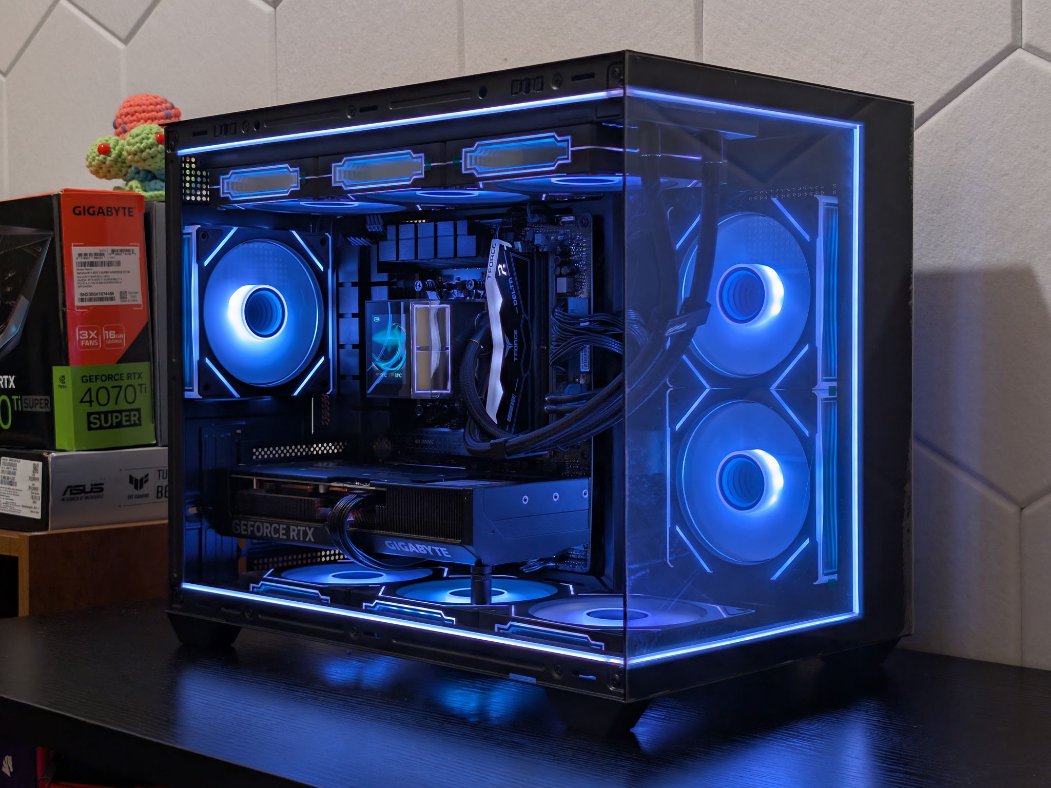 🔥🐃 4K Gaming Beast | RTX 4070Ti Super | Ryzen 7 7700X | 2TB SSD | 32GB RAM | WiFi 6 & BT 🐃🔥
