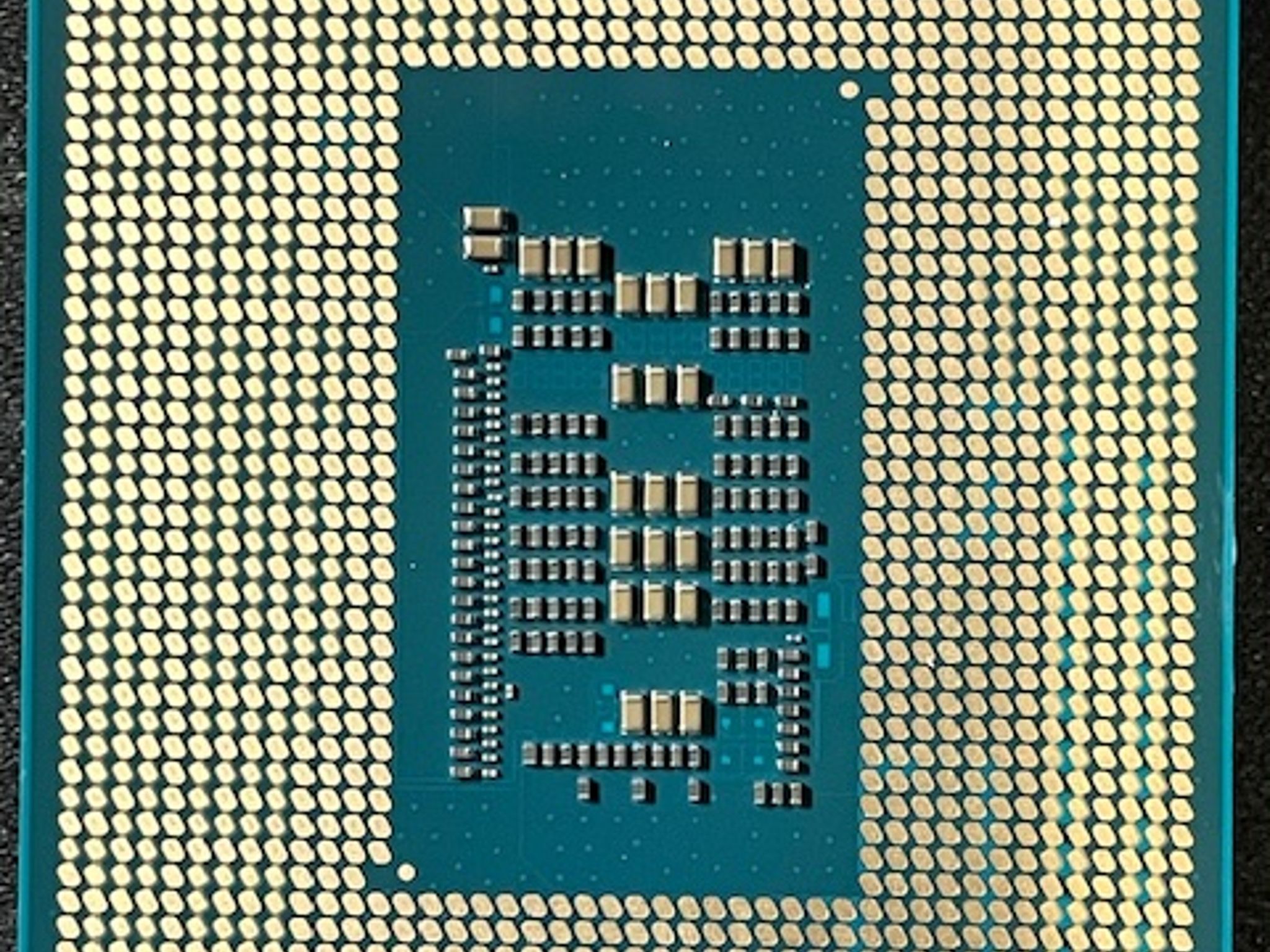 Intel Core i3-13100T
