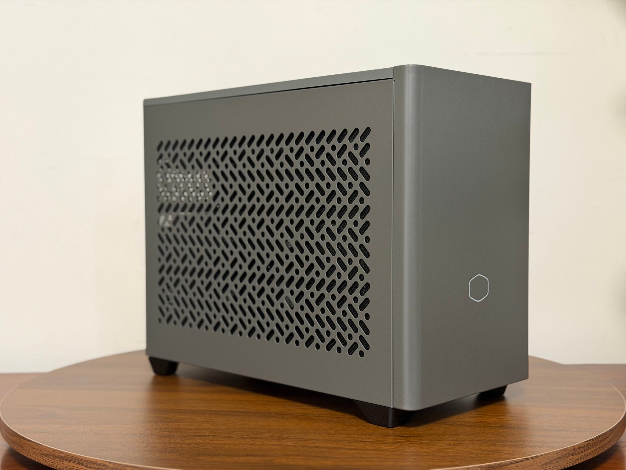 RTX 5070 Ti | Ryzen 7 7800X3D | 32GB DDR5 | B850-I | 2TB Gen5 SSD | 850W