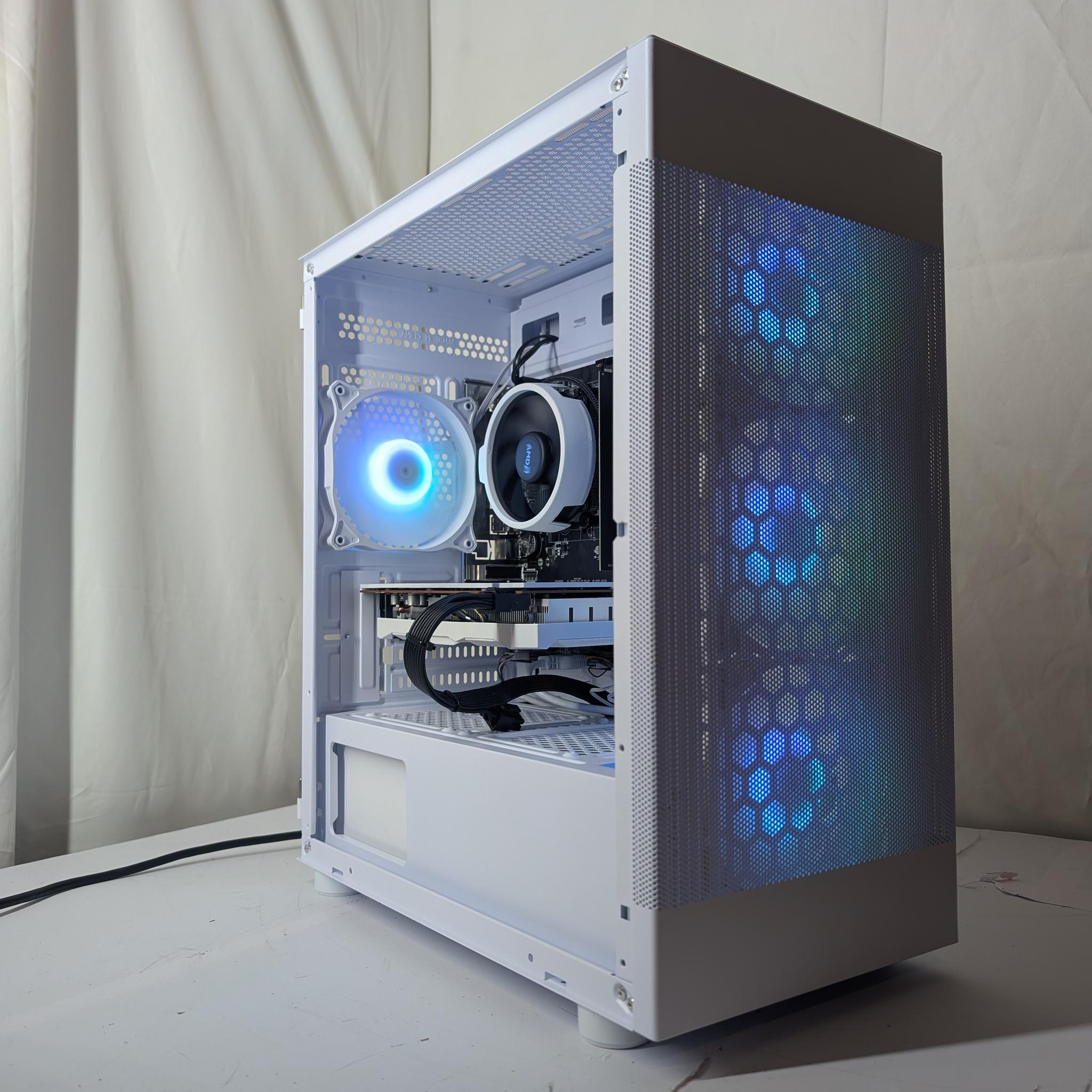 RX 6600XT | RYZEN 5 2600 | 500GB NVME | 16GB ddr4 | ALL WHITE
