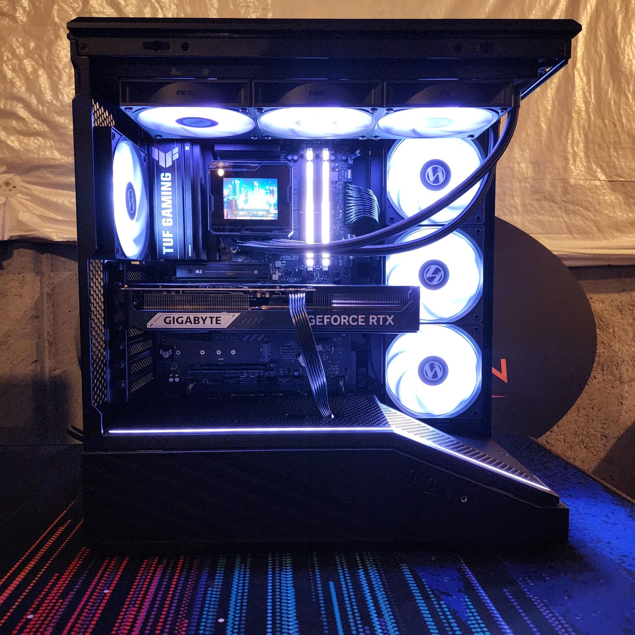 RTX 5080 / Ryzen 7 9800X3D / 32GB DDR5 RAM / 2TB NVMe